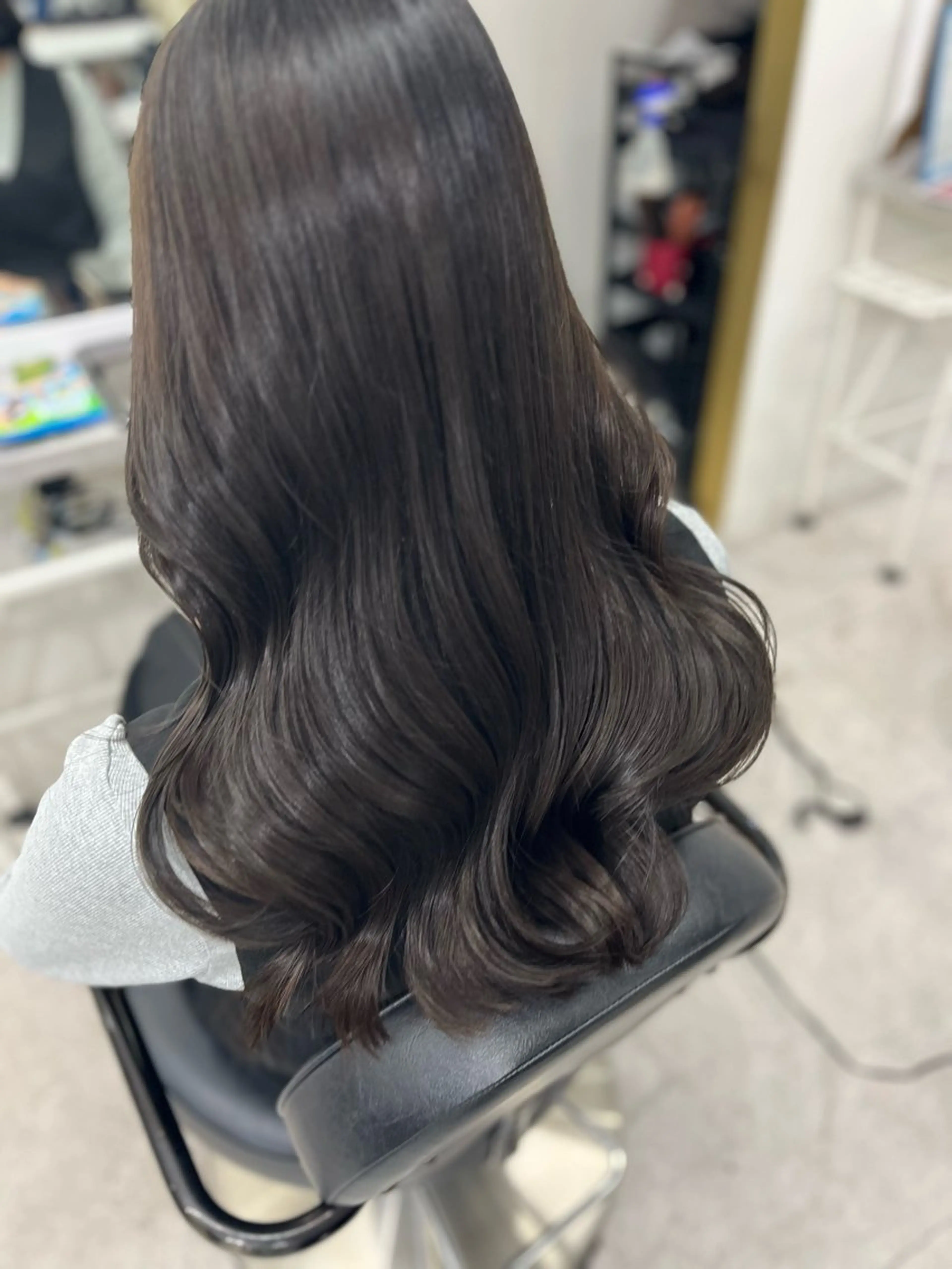ロング カラー グレージュ ラベンダーカラー ラベンダーグレージュ ラベンダーグレー カット ヘアカラー トリートメント 🫧ぷる艶カラー🫧 Yuubi🦩のヘアスタイル