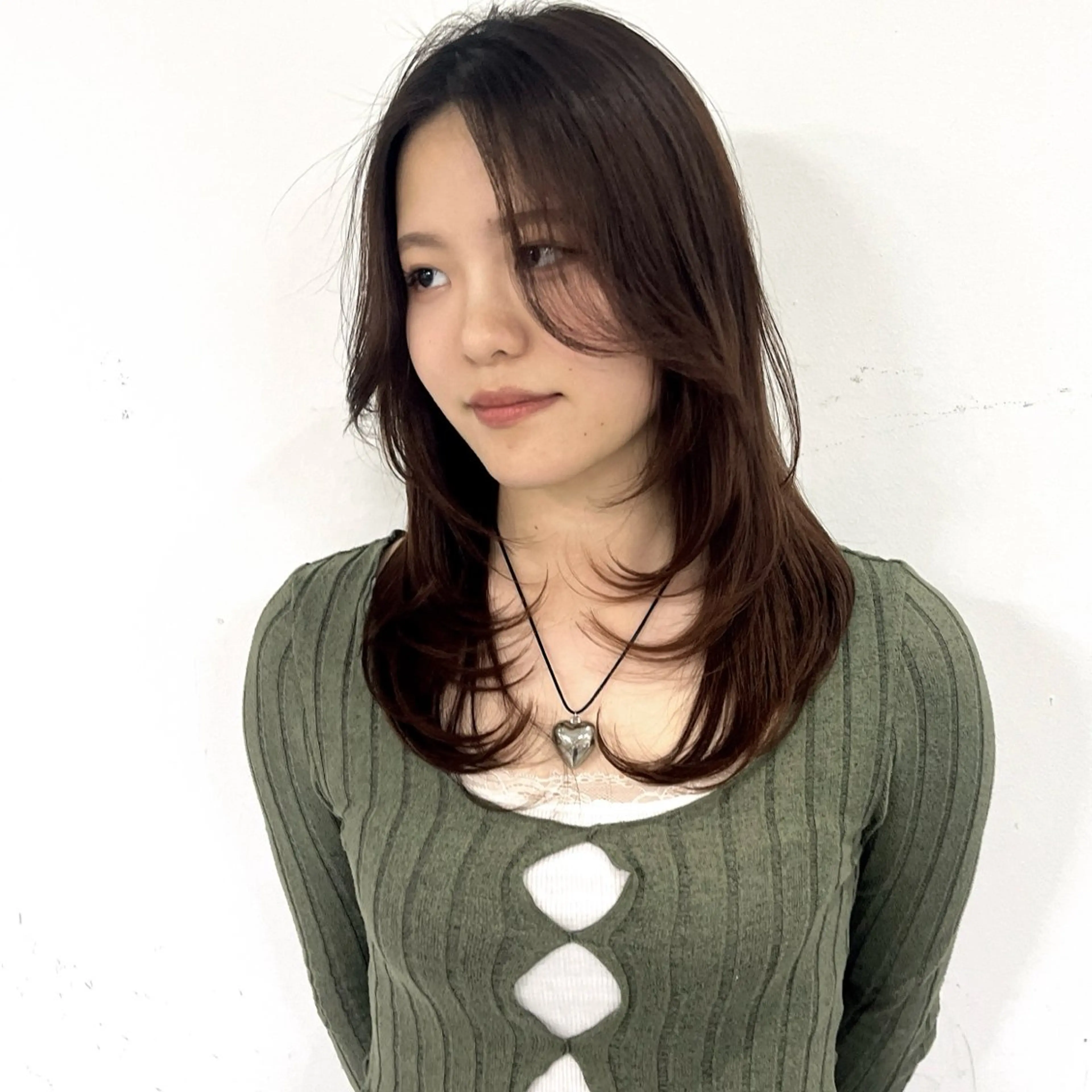 セミロング カラー 無料カットモデル ユナのヘアスタイル