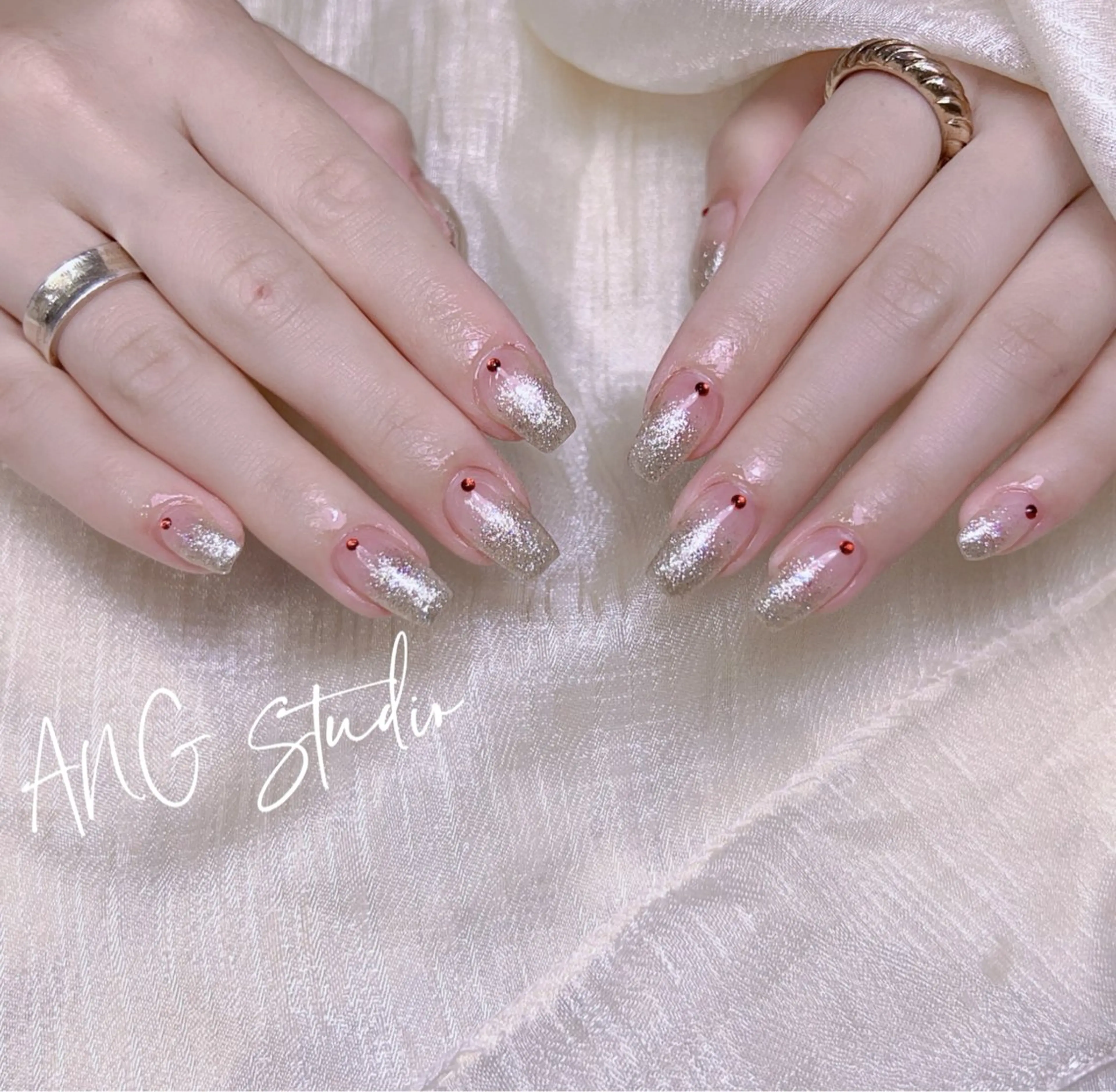 ネイル ハンドネイル ハンドケア ANG Studioのネイルデザイン