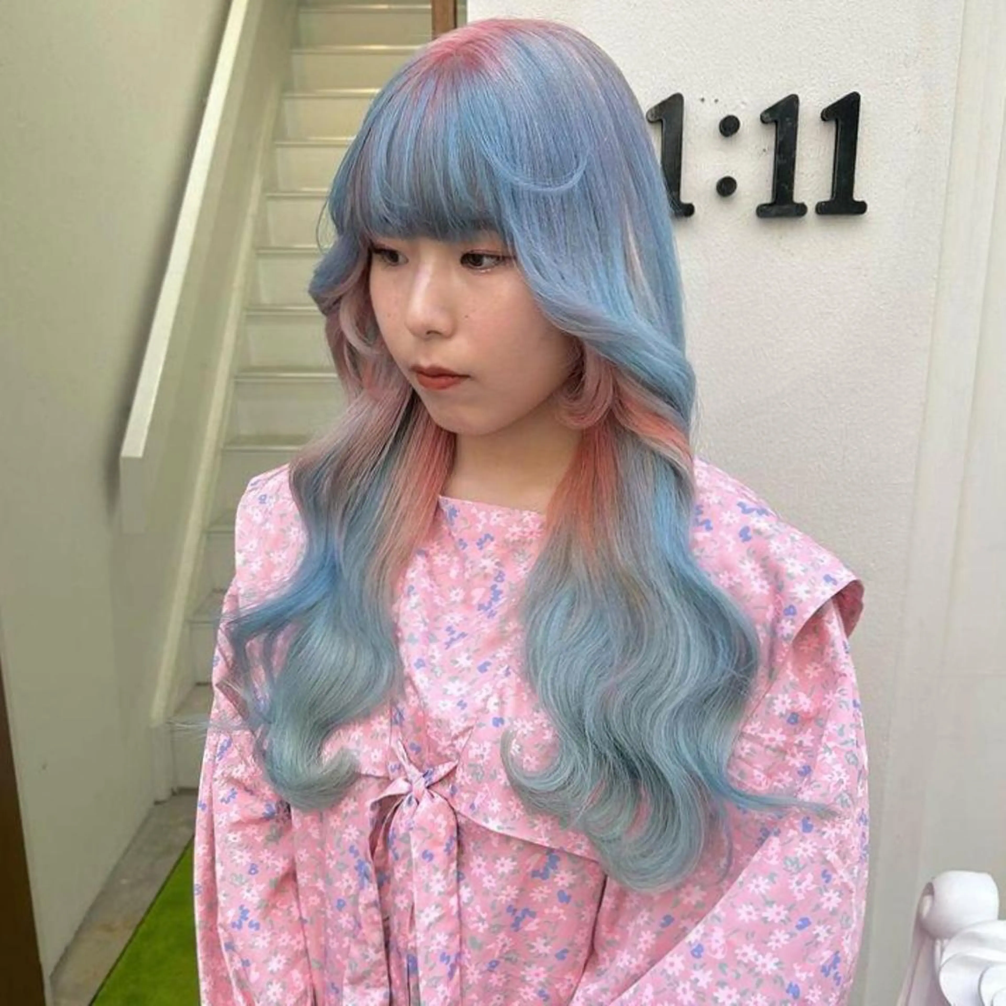 ロング カラー デザインカラー ピンクカラー ORIKA 美容室のヘアスタイル