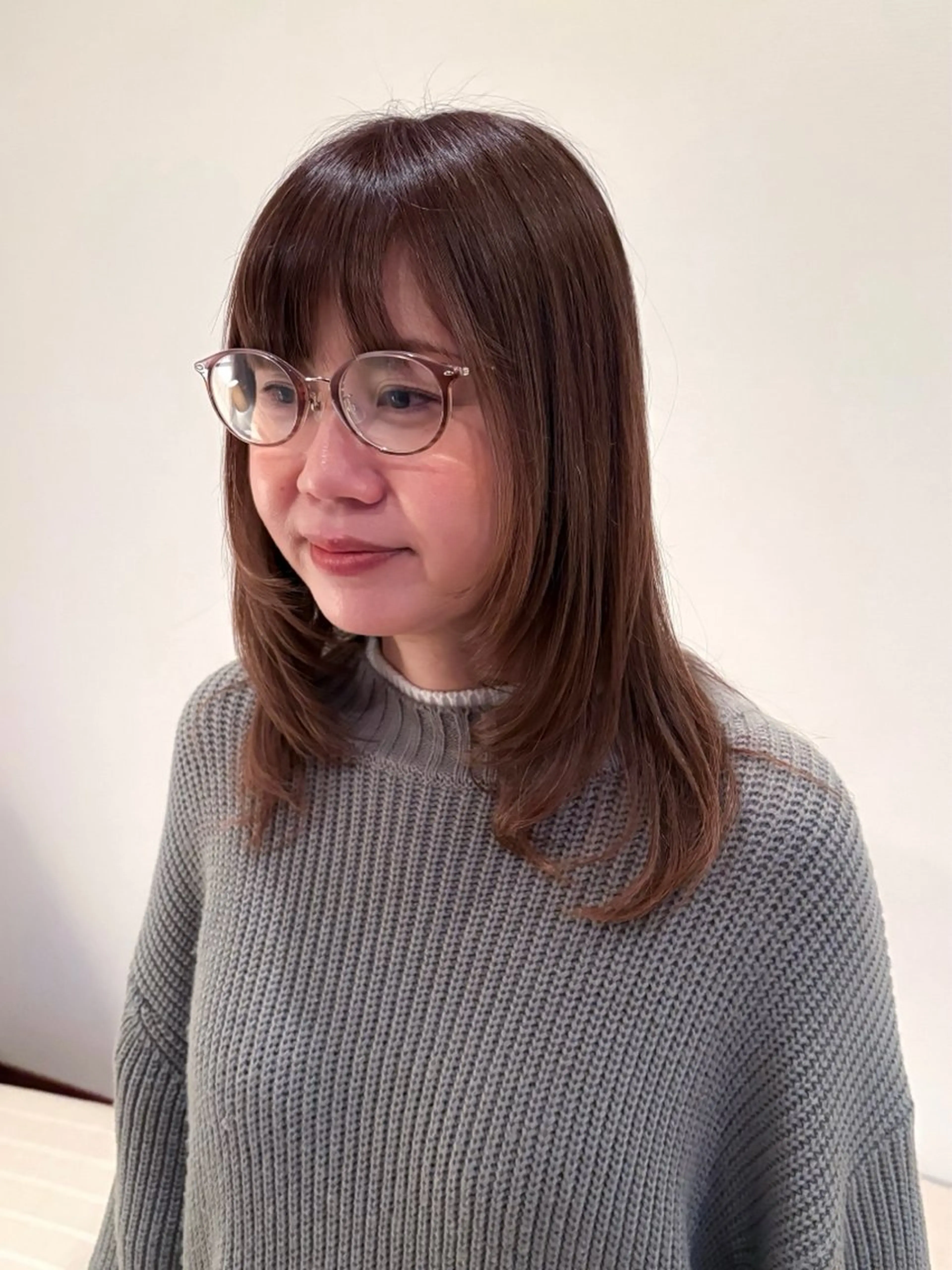 ミディアム ミディアムレイヤー レイヤーカット 外ハネヘア 石平 暖のヘアスタイル