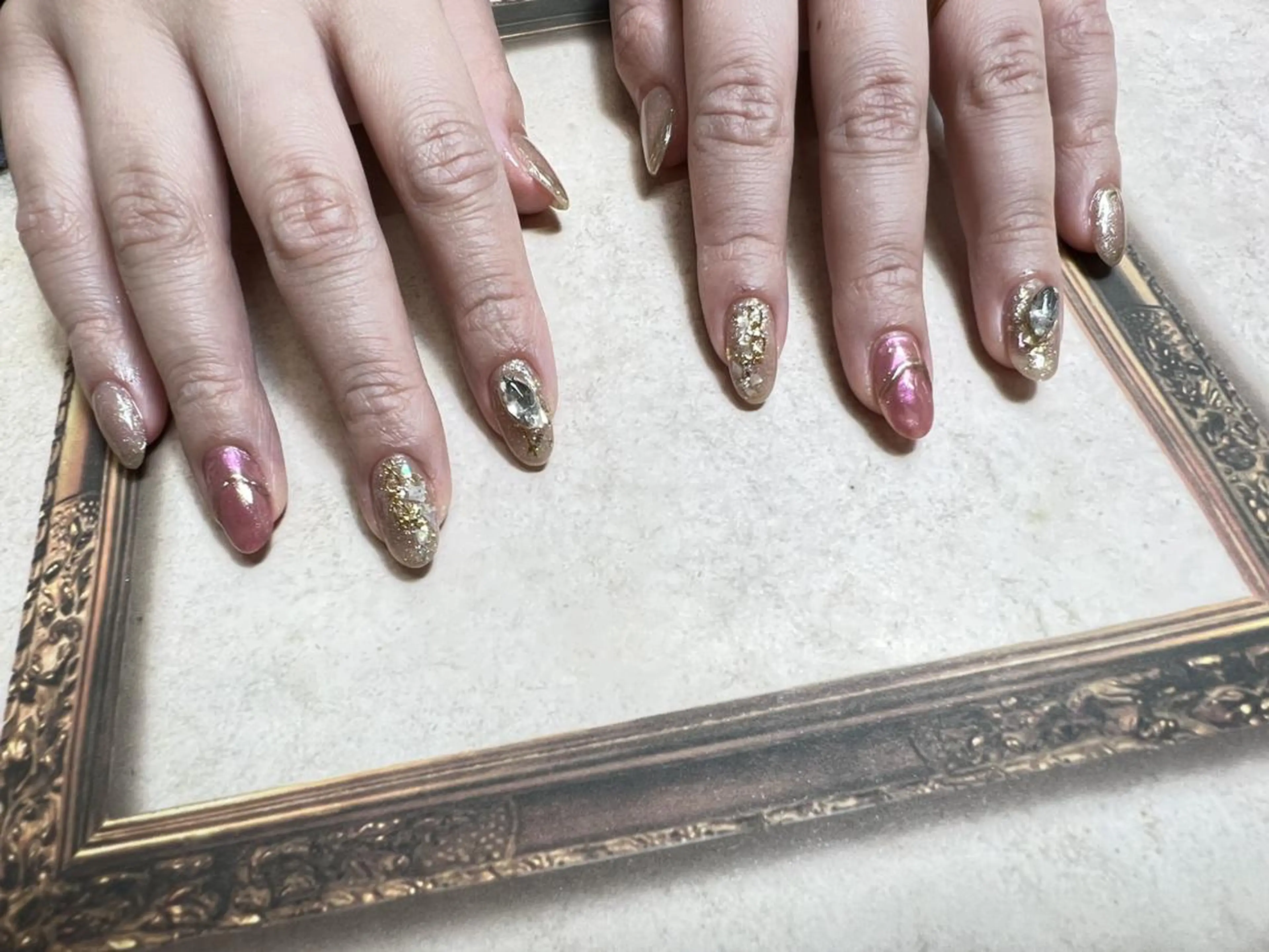 ネイル ハンドネイル ビューティーサロン ヘゼリヒのネイルデザイン