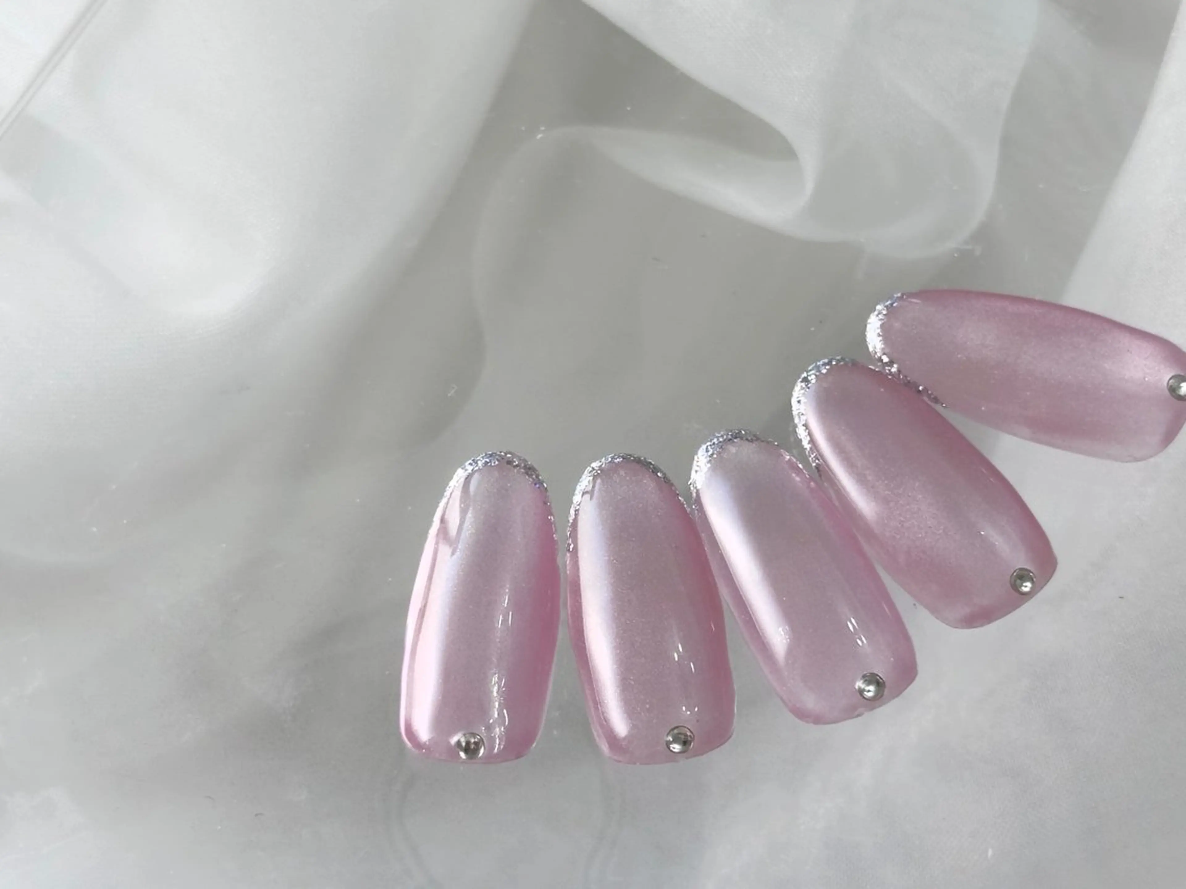 ネイル ラメ(グリッター) マグネットネイル 春ネイル ストーンネイル ワンホンネイル ハンドネイル U.nail カワバタのネイルデザイン