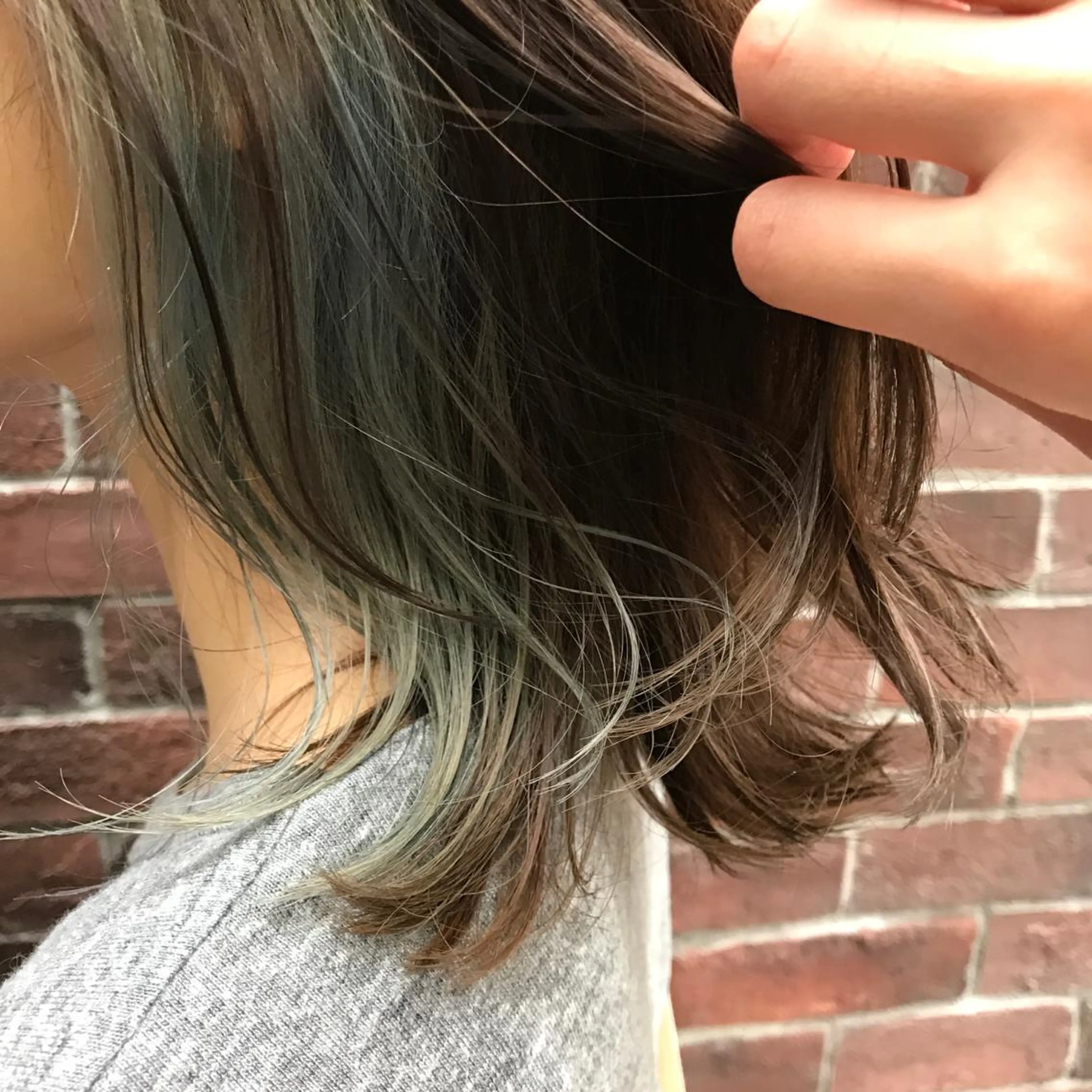 ミディアム analogue所属・u harukaのヘアスタイル