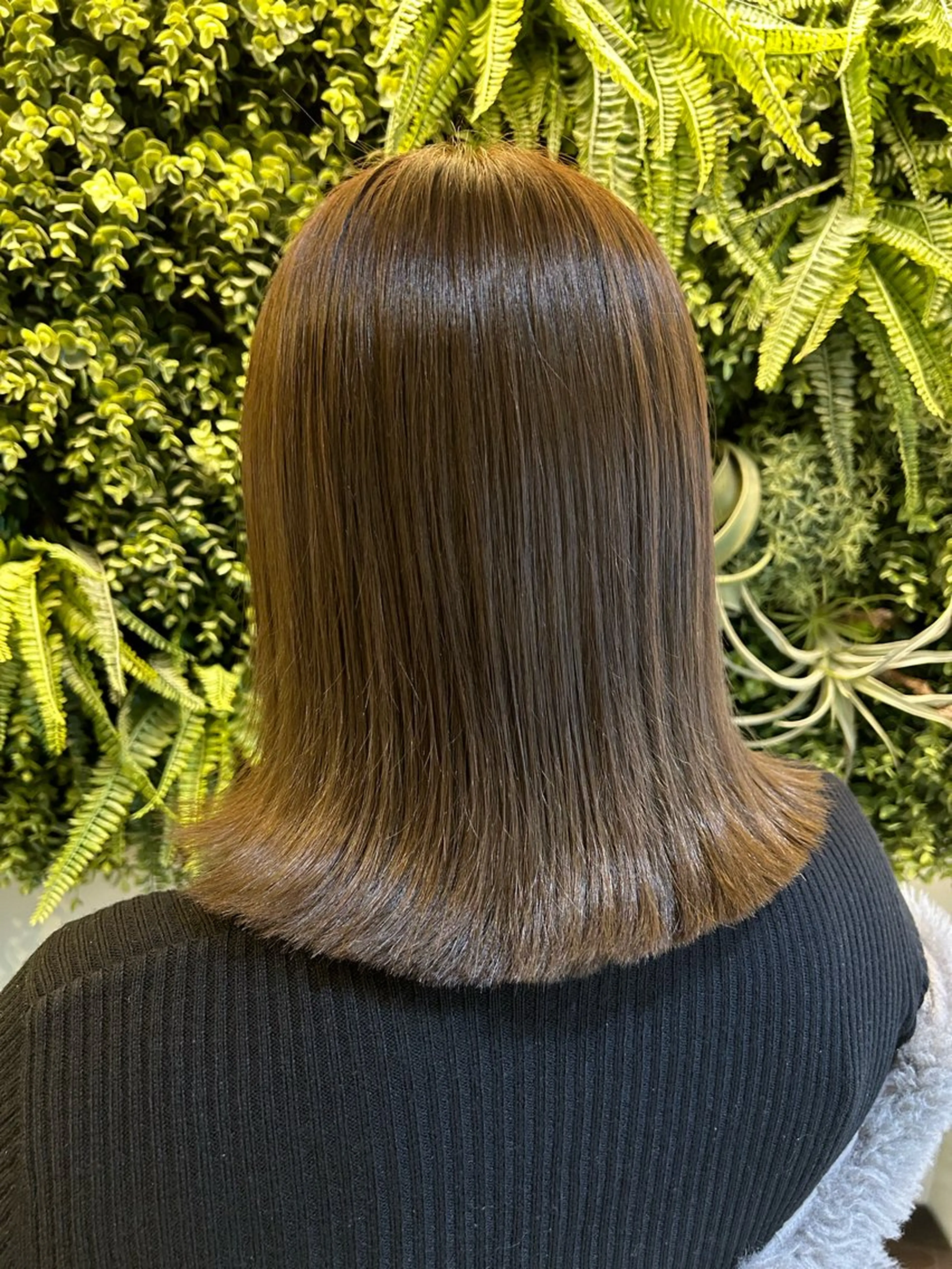 ミディアム 水谷 菜央のヘアスタイル