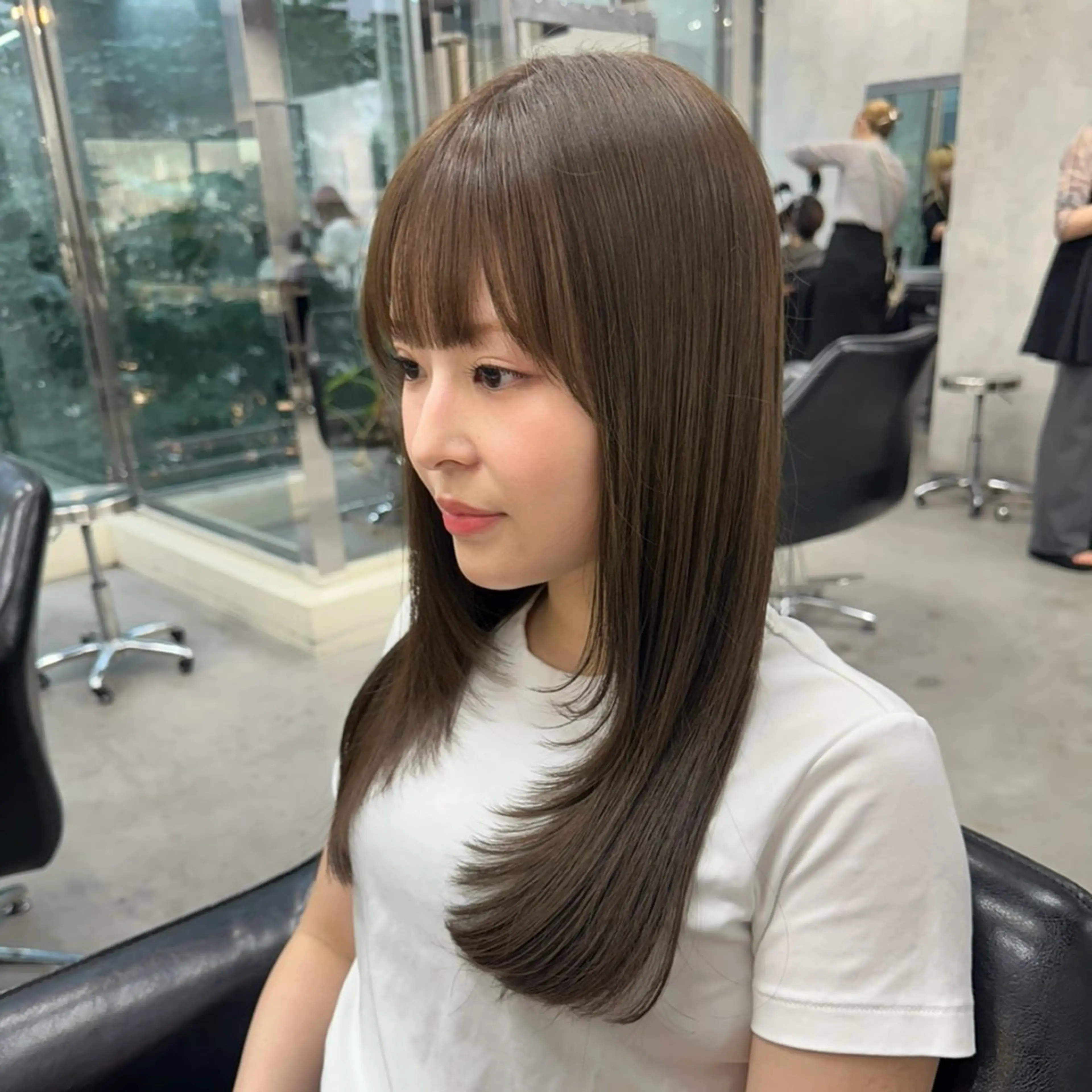 セミロング カラー Misora/ボブ/ レイヤー/艶カラーのヘアスタイル