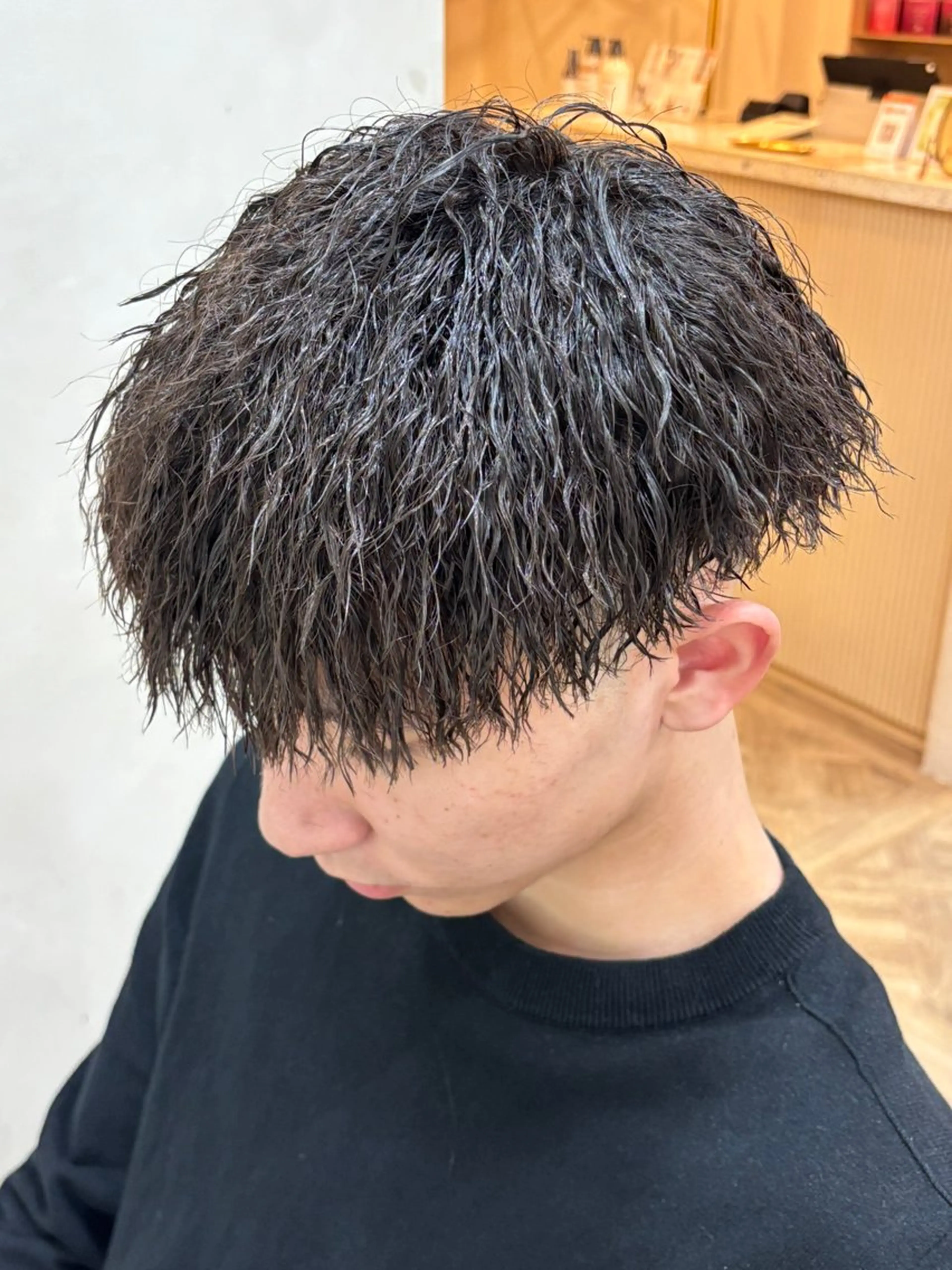 ショート パーマ メンズ メンズパーマ メンズツイストパーマ ツイストパーマ カット パーマ トリートメント パーマ職人DAIKI ツイスパ/波巻きのヘアスタイル