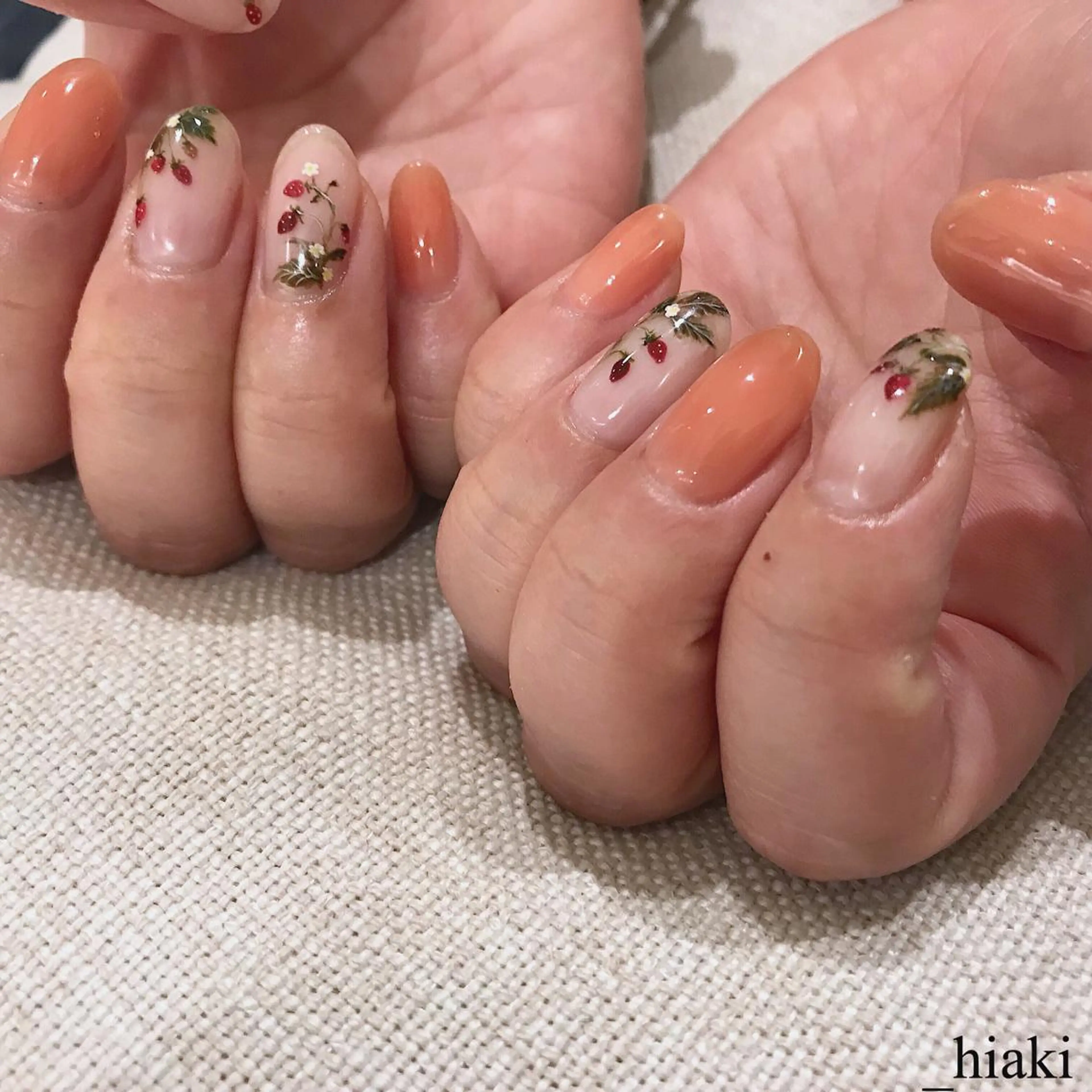 ネイル nail atelier AMBER所属・saori .の眉毛・アイブロウイメージ