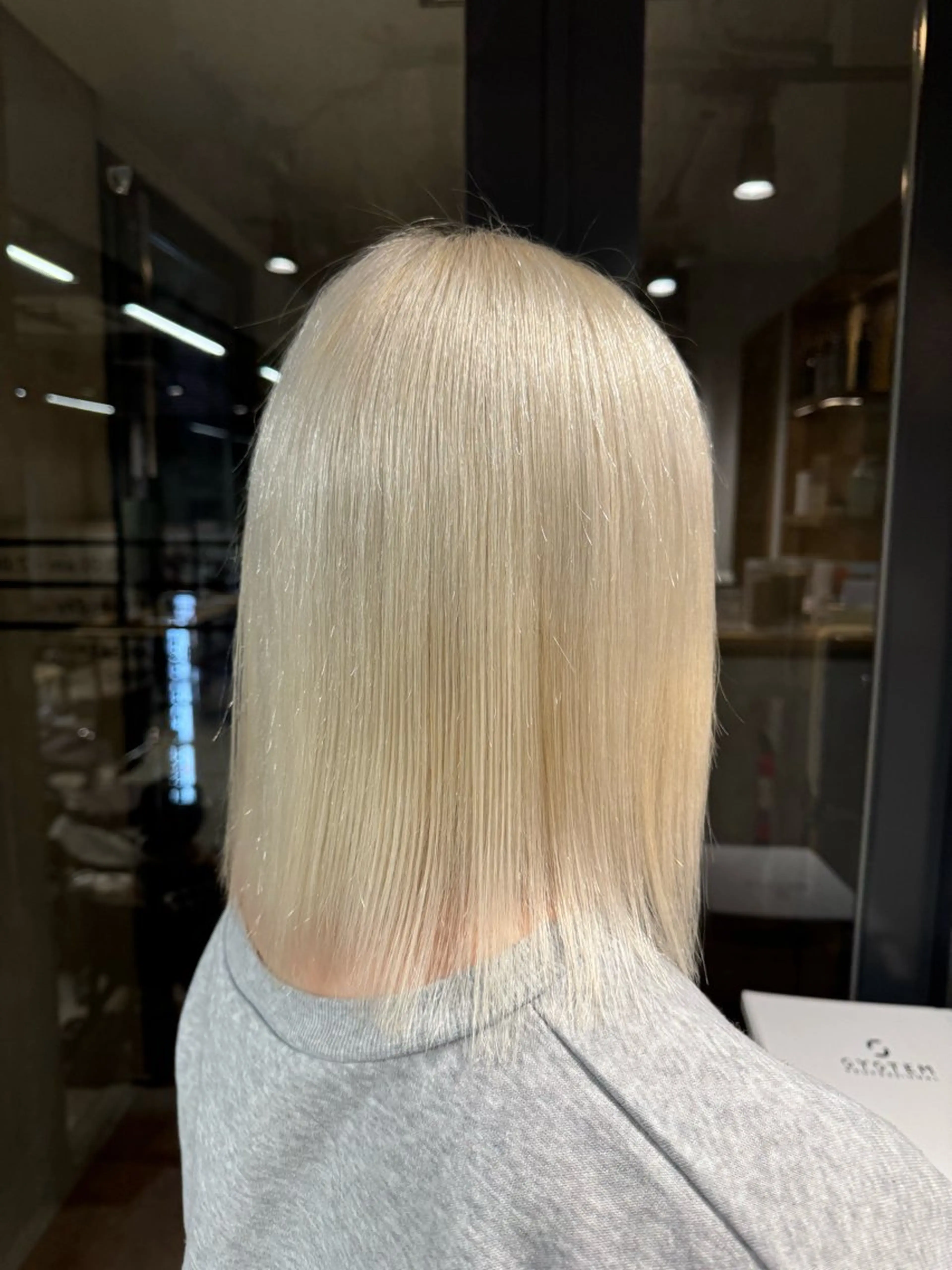 セミロング ヘアカラー 🎀ダブルカラー hinata🎀のヘアスタイル