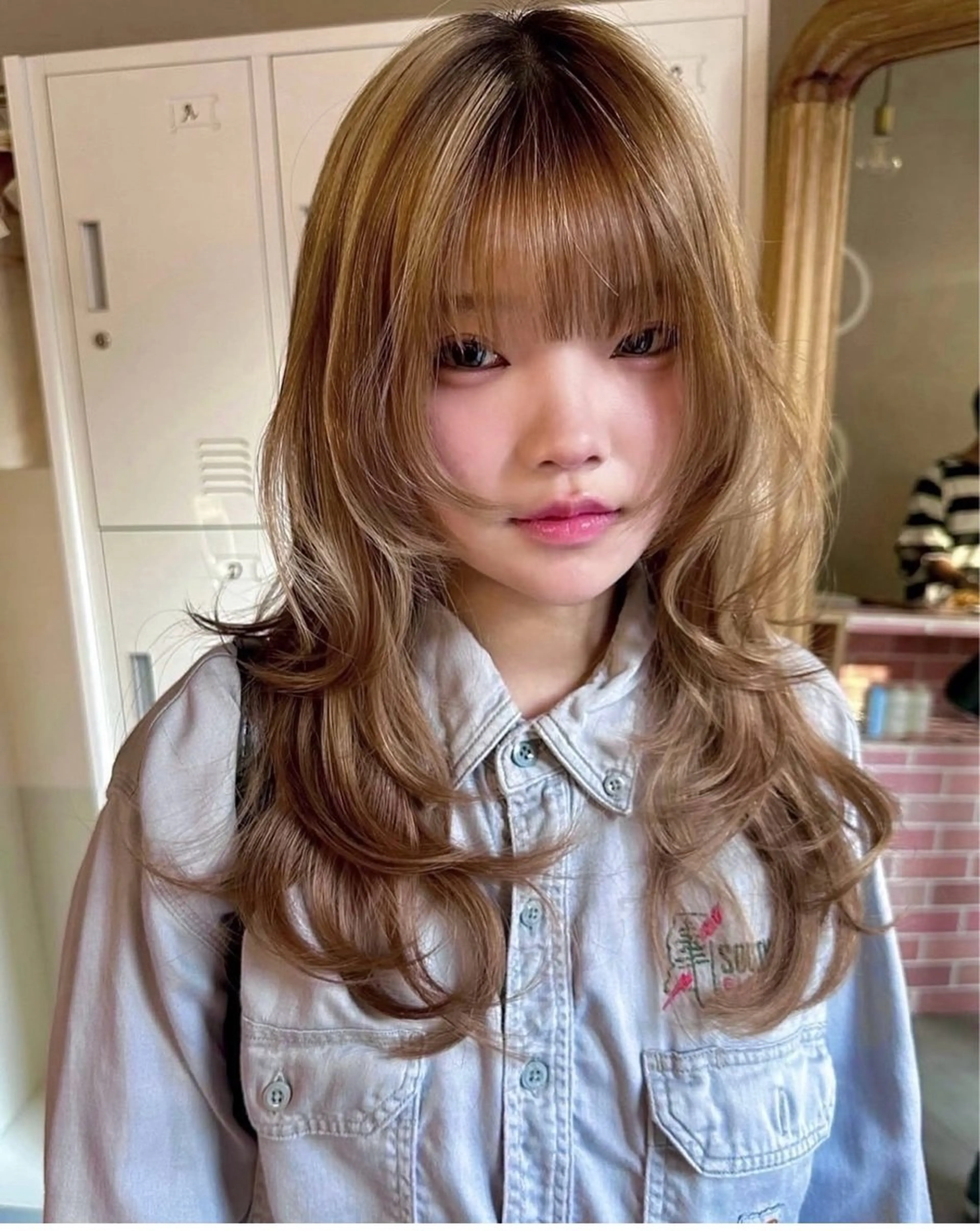 カラー ベージュカラー ブリーチ ミルクティーベージュ ヘアカラー ハイトーン縮毛/暖色 なーな🎀🤍のヘアスタイル