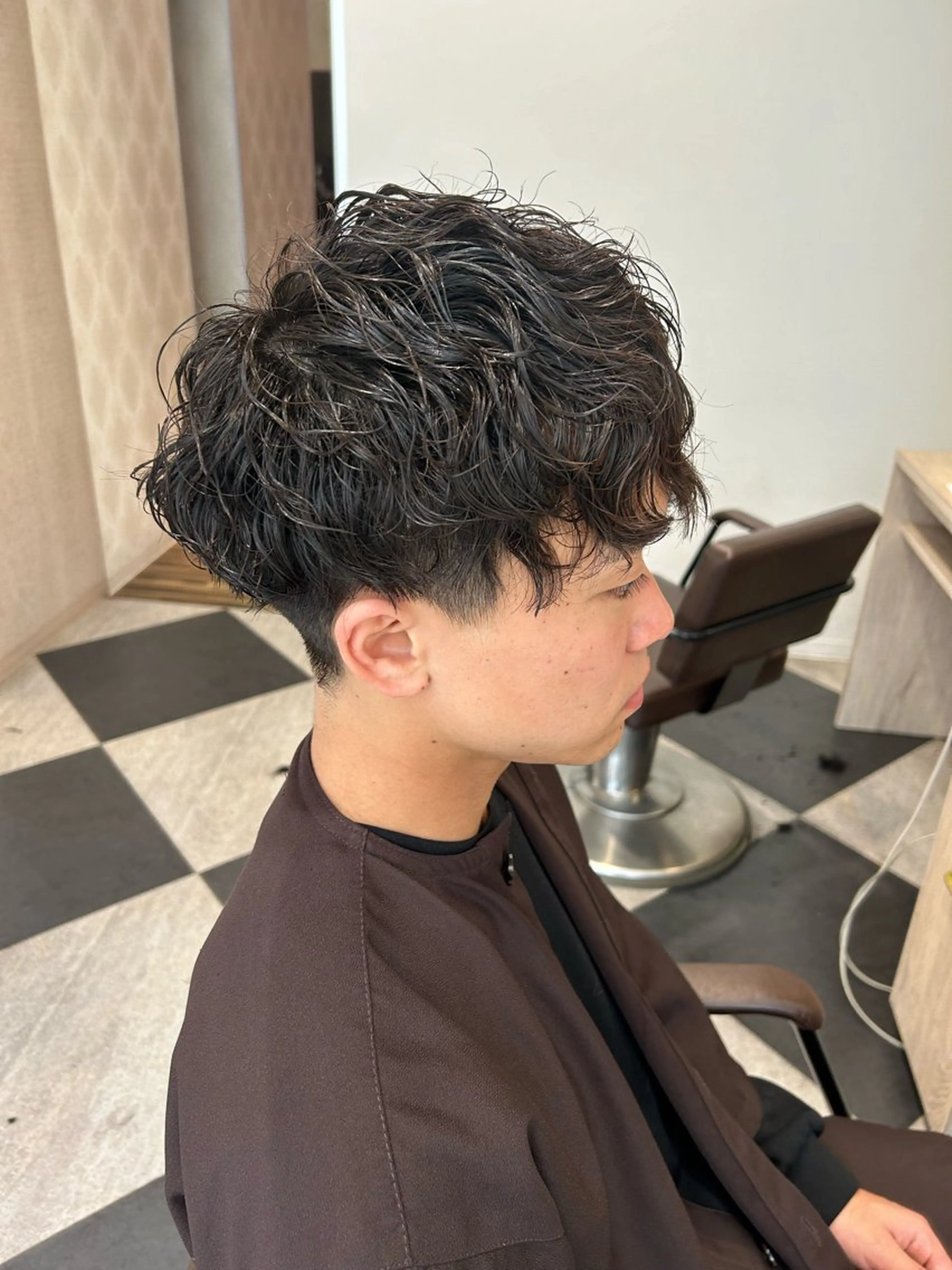 メンズ メンズパーマ メンズツイストパーマ 波巻きパーマ ツイストパーマ カット パーマ トリートメント カネコ ワカナのヘアスタイル