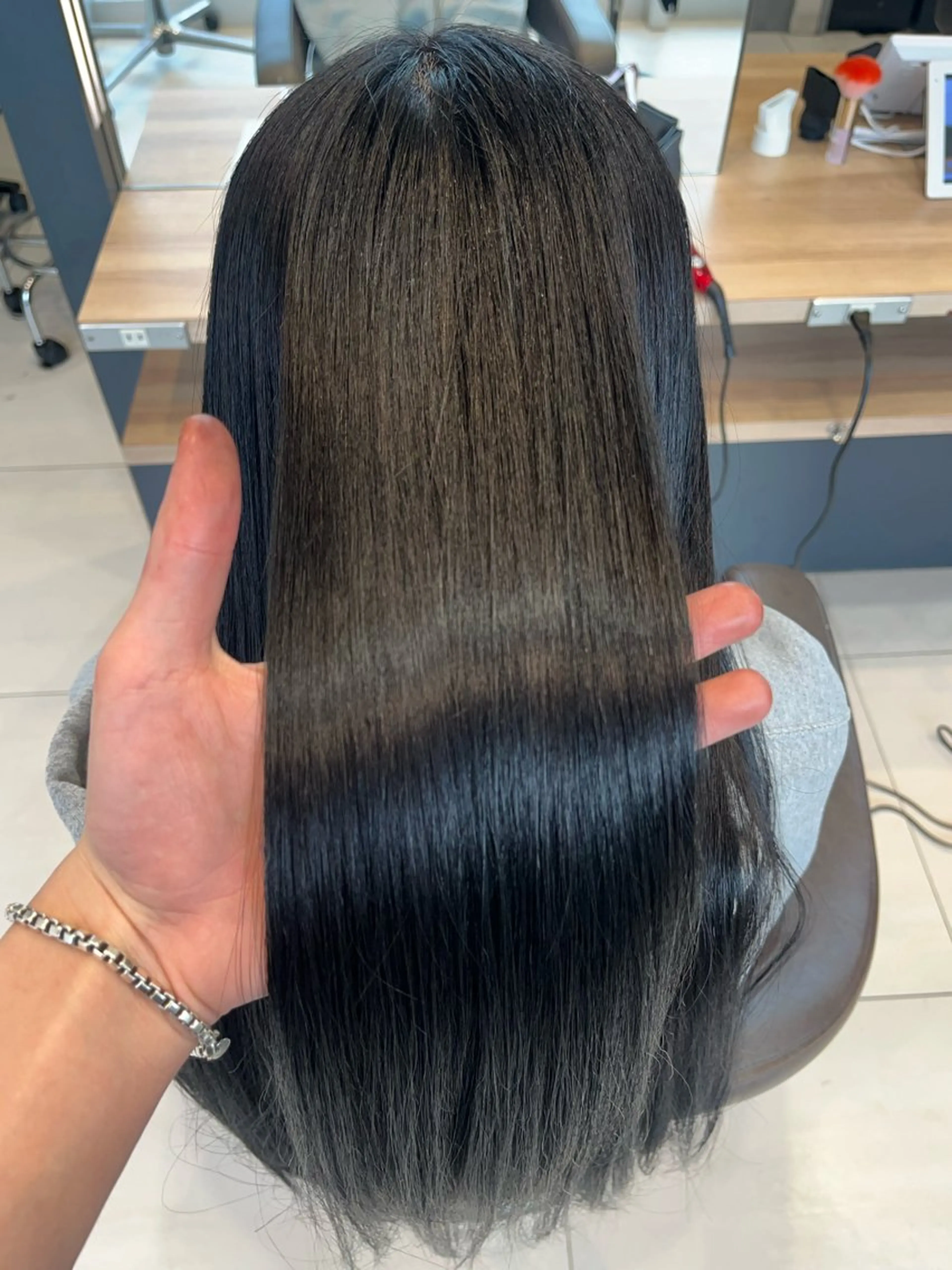 ロング カット 縮毛矯正 小野 湊来のヘアスタイル