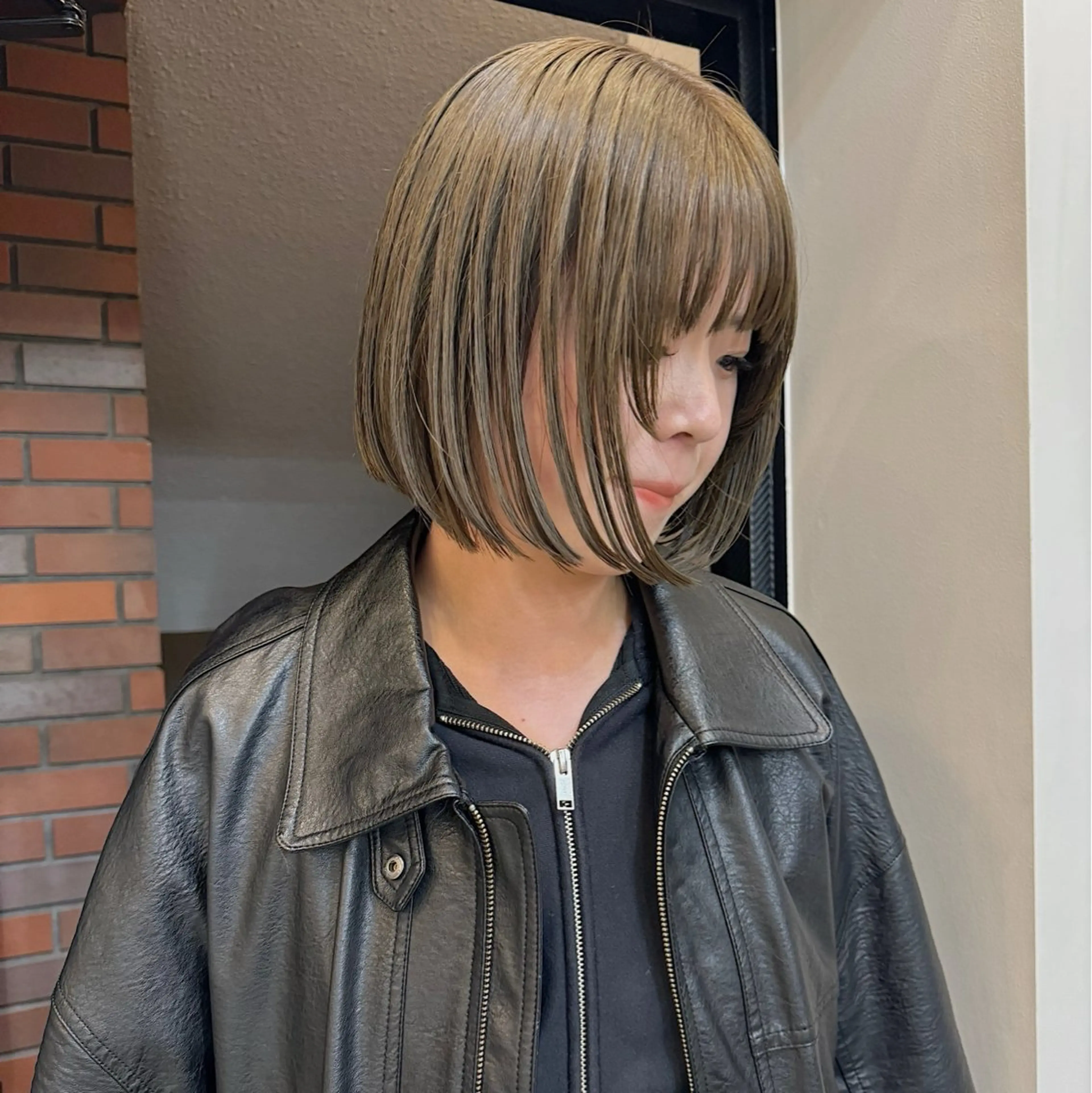 ショート カラー ベージュカラー ブリーチ ブリーチなしカラー オリーブベージュ カット ヘアカラー 🌐サトウ リョウ🌐のその他イメージ