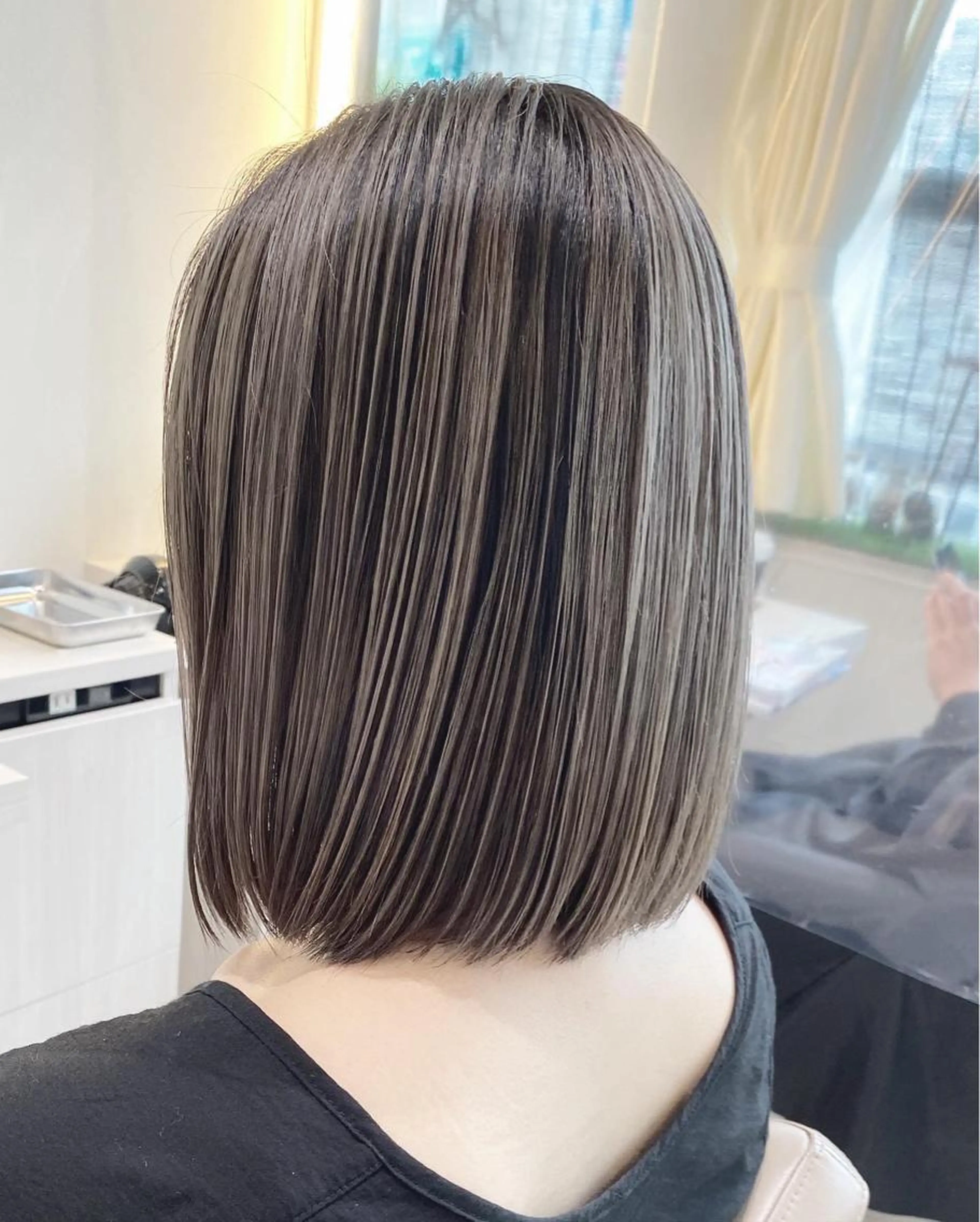 【バレイヤージュ専用2回目以降のオンカラー】ブリーチなしバレイヤージュカラー＋カットの写真