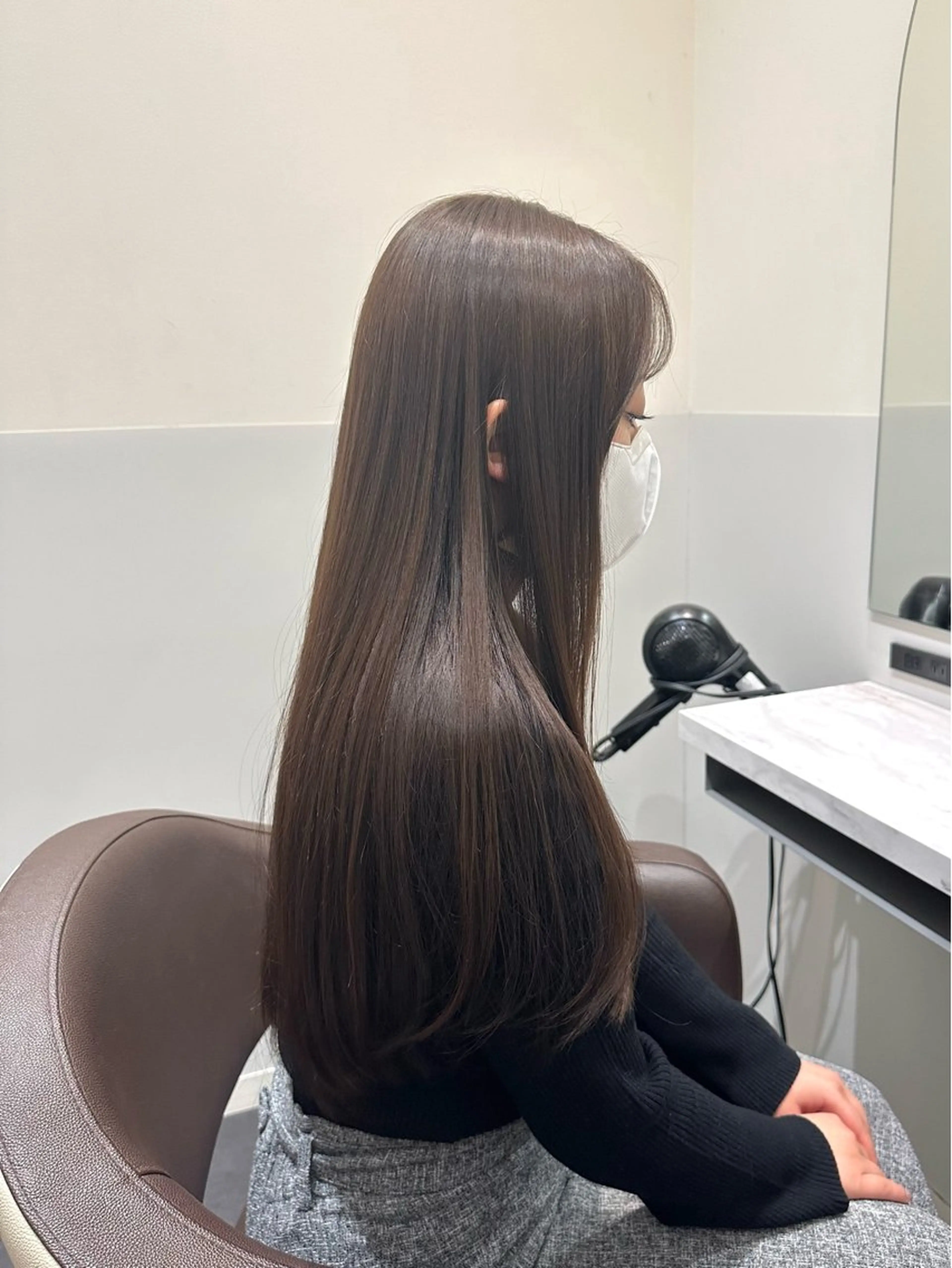 ロング カラー ブリーチ グレージュ ラベンダーカラー ラベンダーグレージュ ラベンダーグレー カット ヘアカラー トリートメント LUMO所属・矢野 晃平のヘアスタイル