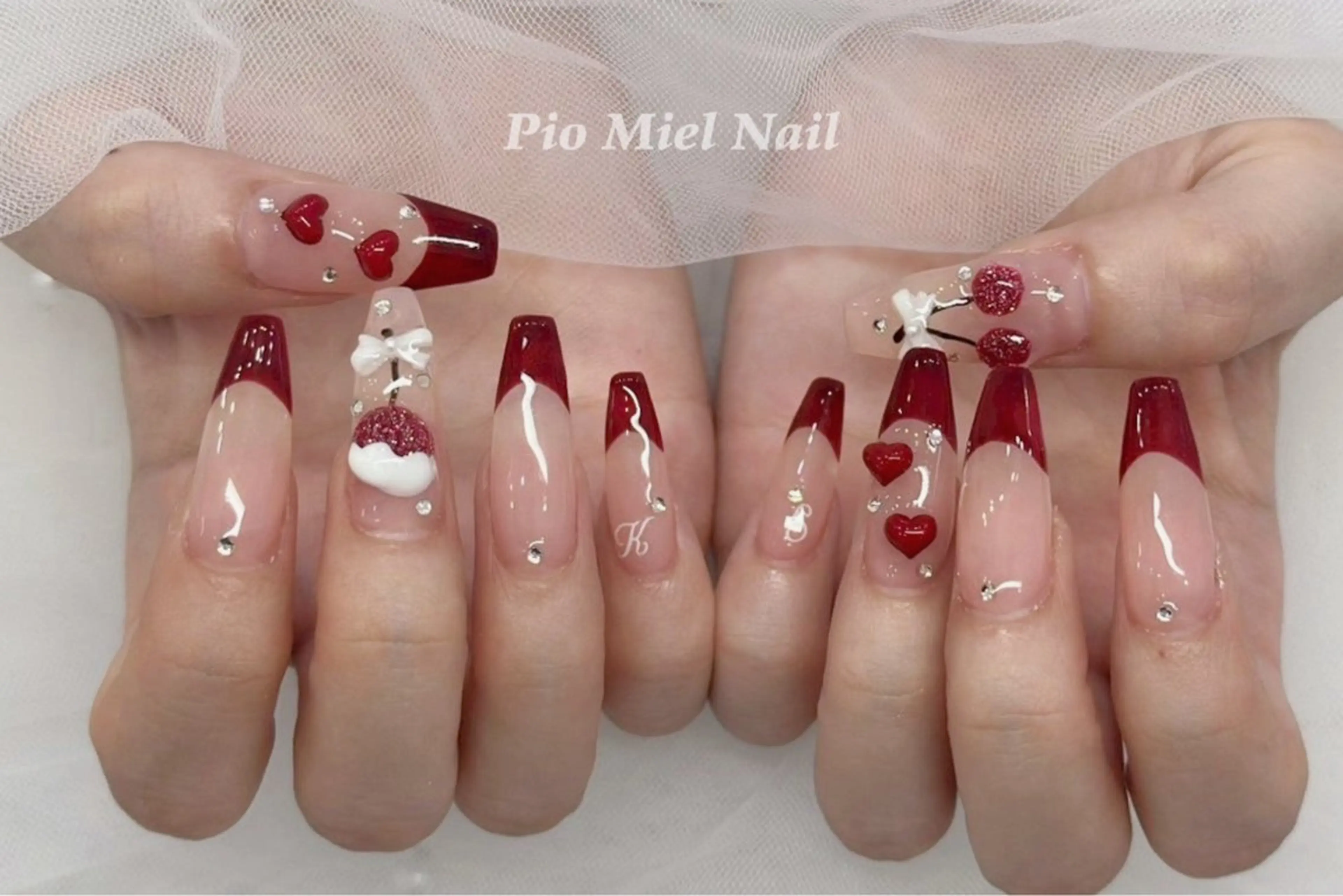 ネイル ボルドー フレンチネイル ハート リボン ワンホンネイル ハンドネイル momo 長さだしのネイルデザイン