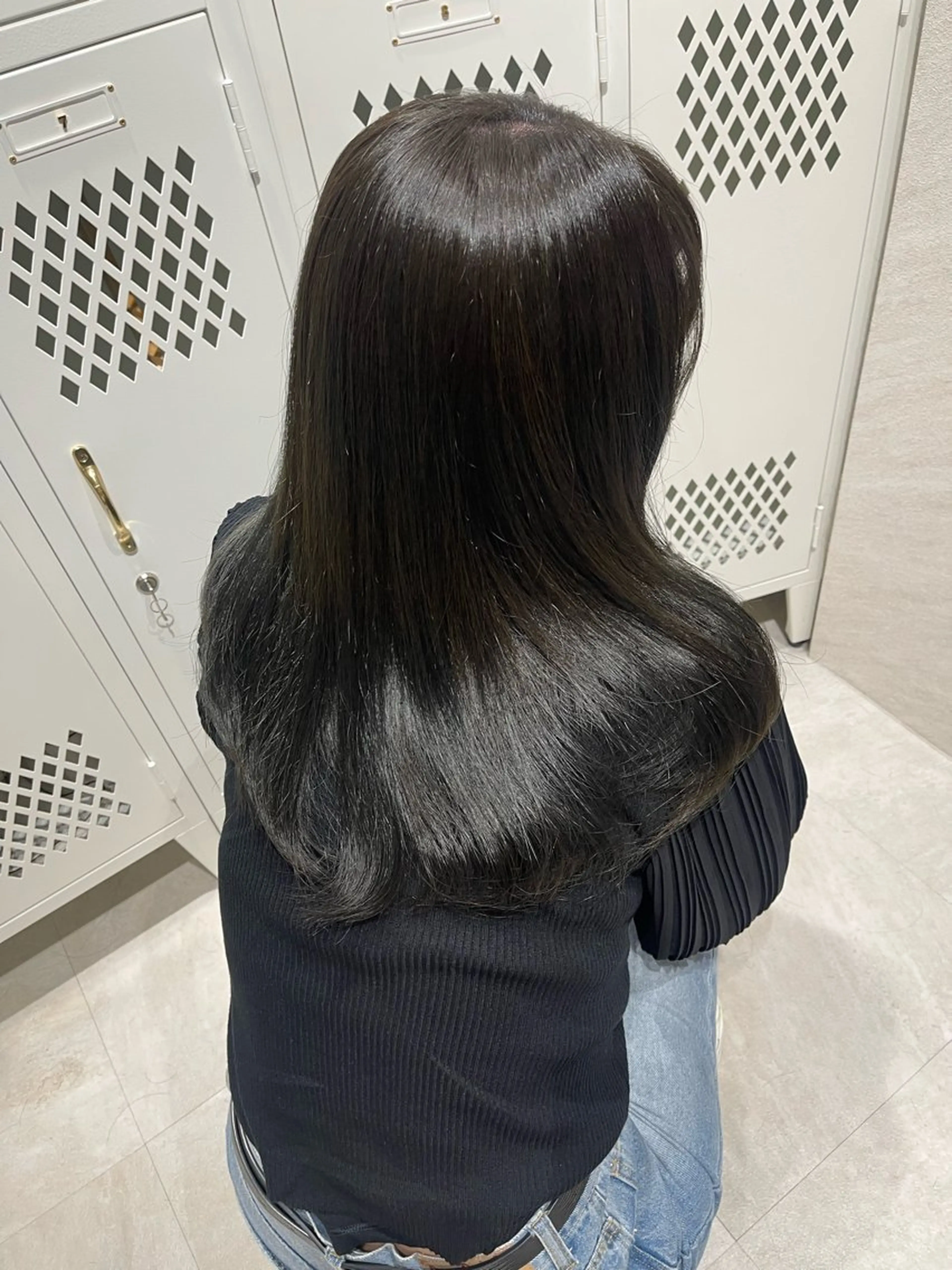 セミロング カラー 透明感カラー グレージュ オリーブグレージュ オリーブグレー カット ヘアカラー トリートメント 🩵ボブ/レイヤー /髪質改善🩵のヘアスタイル