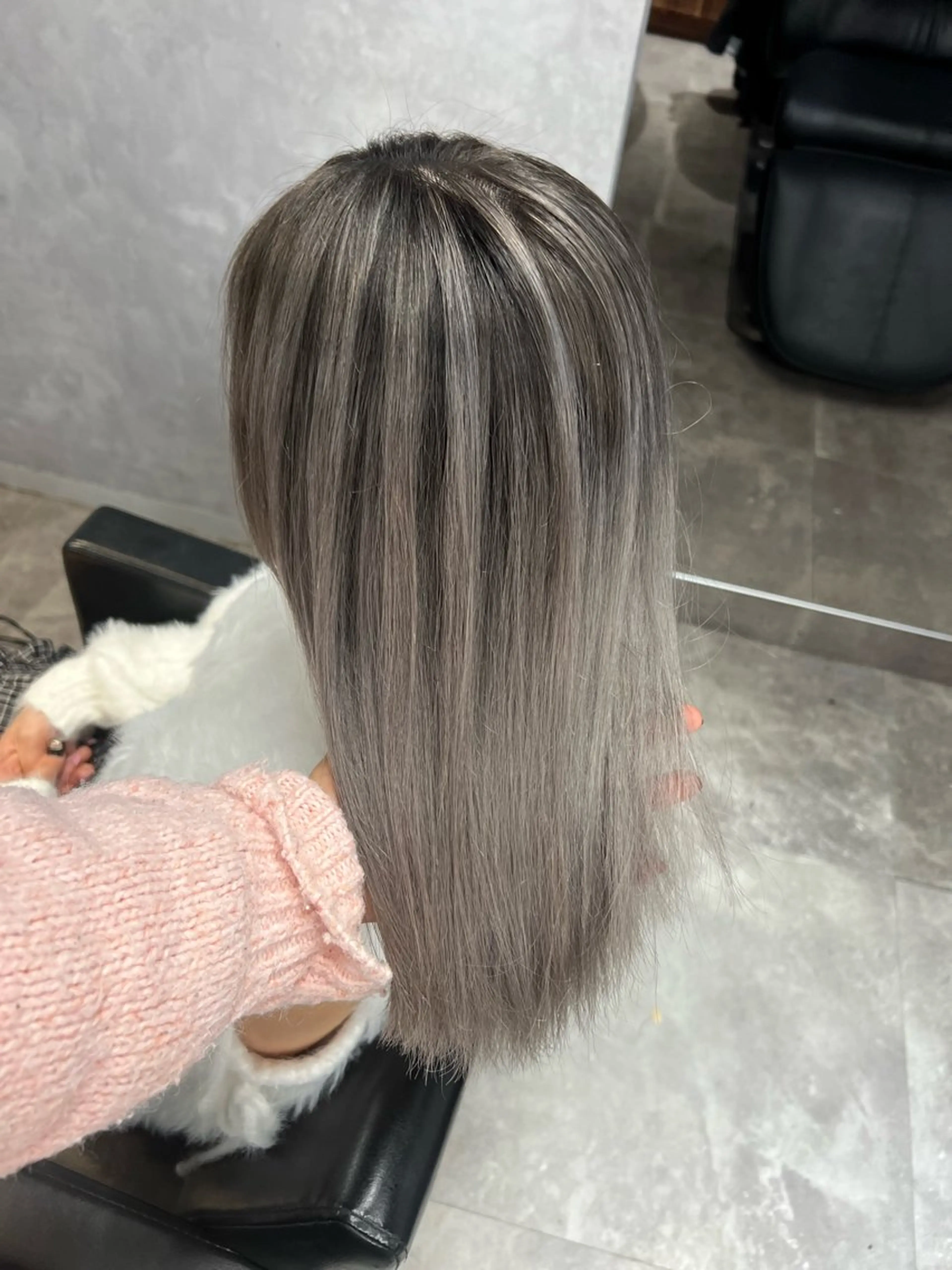 シャドールーツ➕カット➕トリートメントの写真