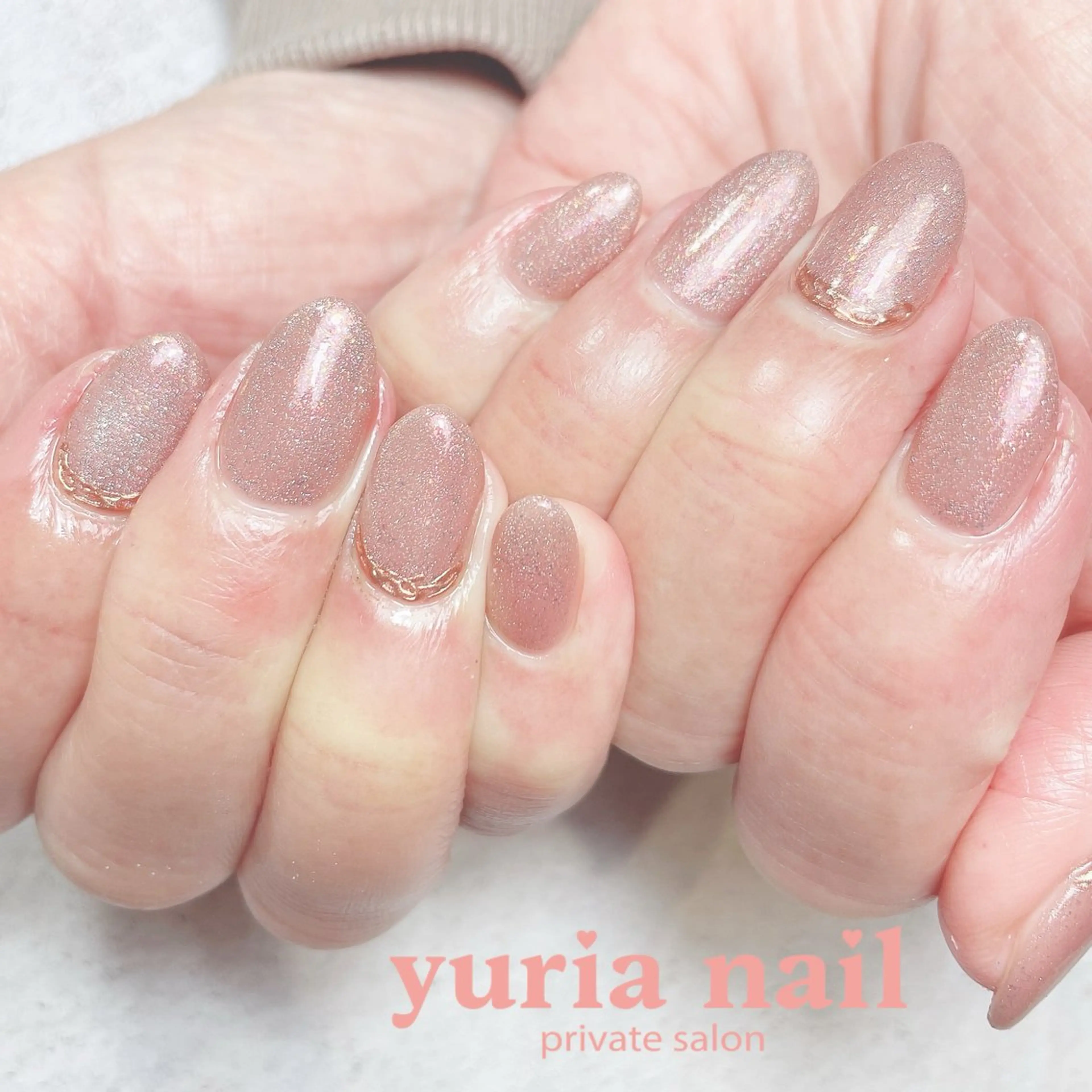 ネイル ジェルネイル マグネットネイル ミラーネイル ピンク ハンドネイル 小林 ゆりあのネイルデザイン