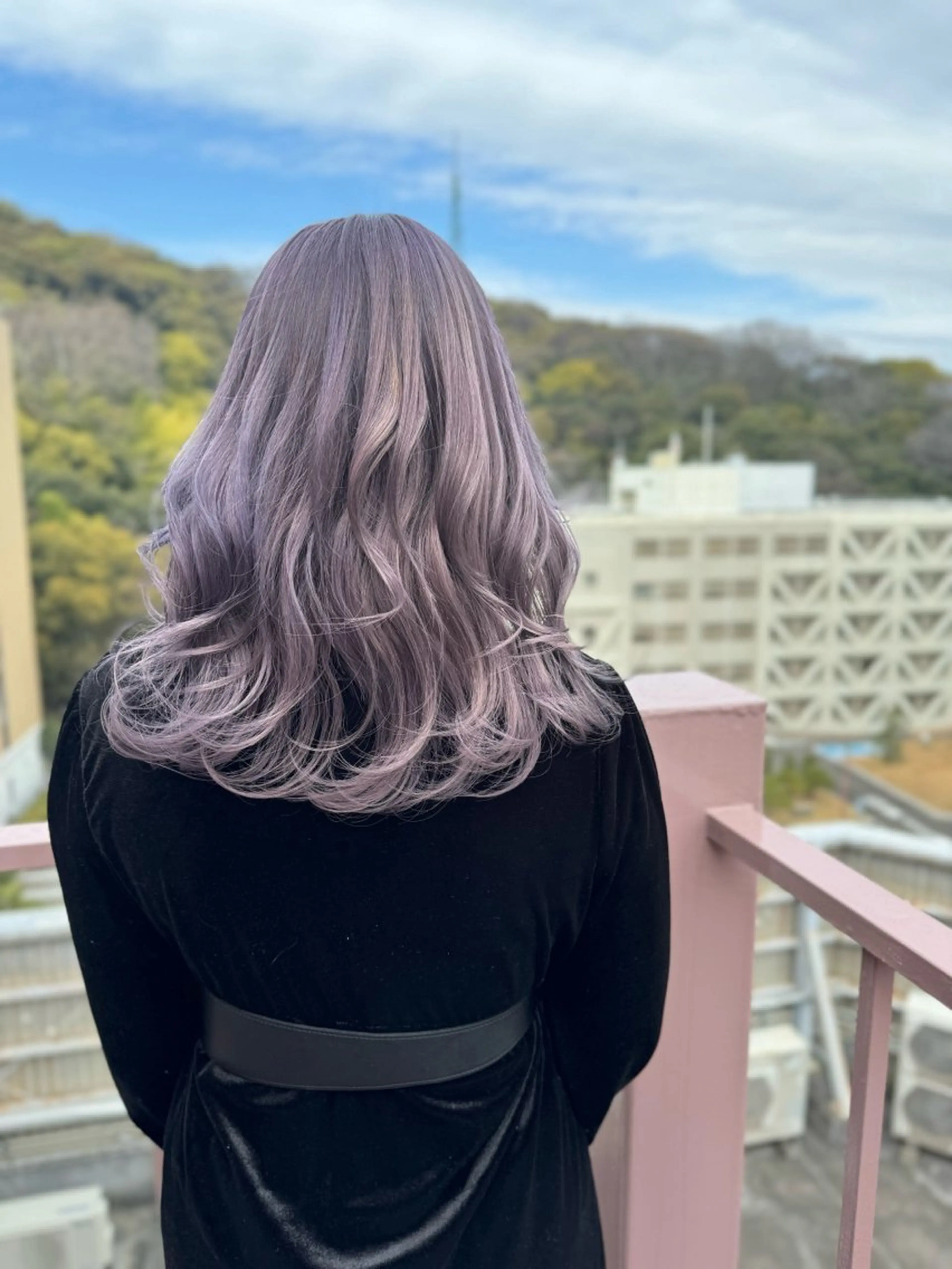 セミロング カラー ラベンダーカラー ヘアカラー Viage （ビアージュ）のヘアスタイル