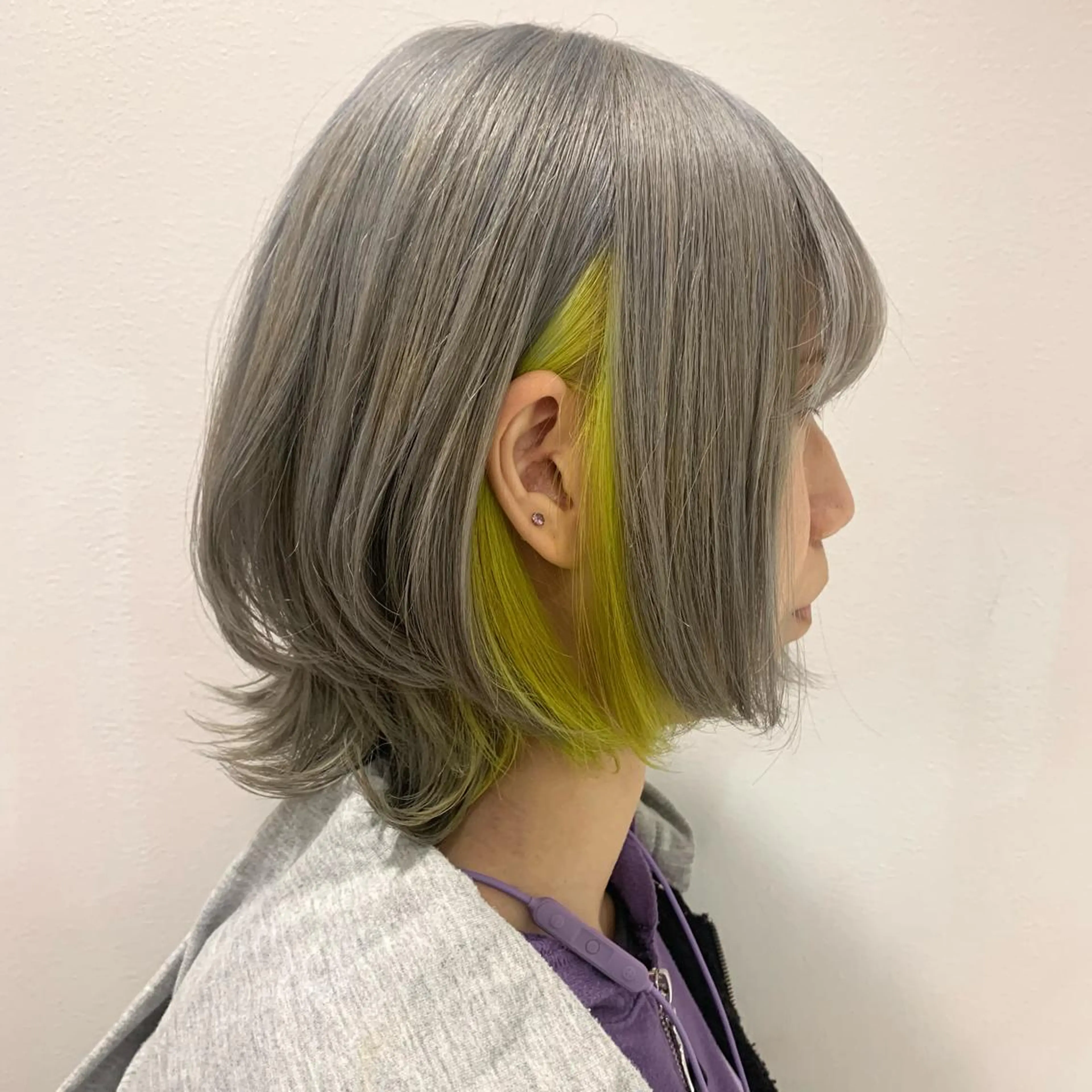 ショート カラー ハイトーン/ウルフ /小澤凌祐🦕のヘアスタイル