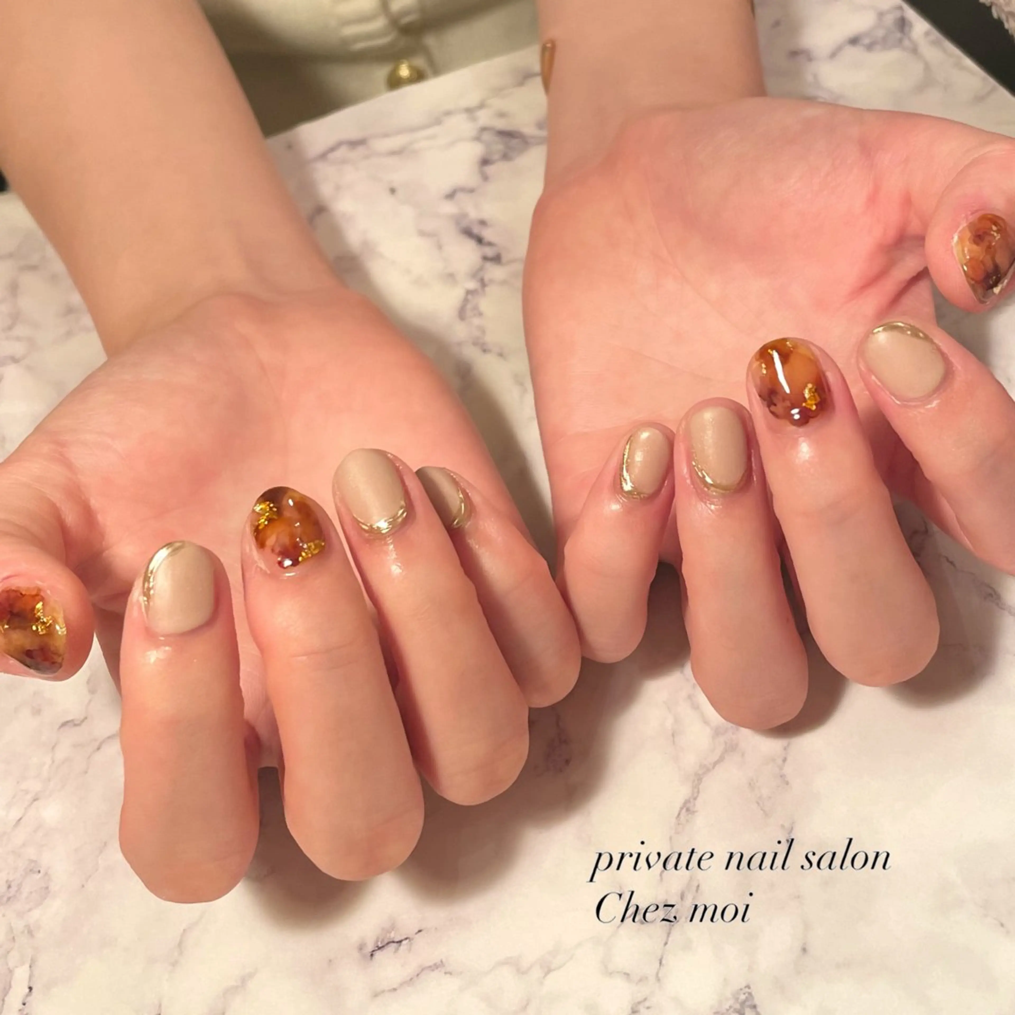 ネイル べっ甲ネイル KOMINE TOMOKOのネイルデザイン