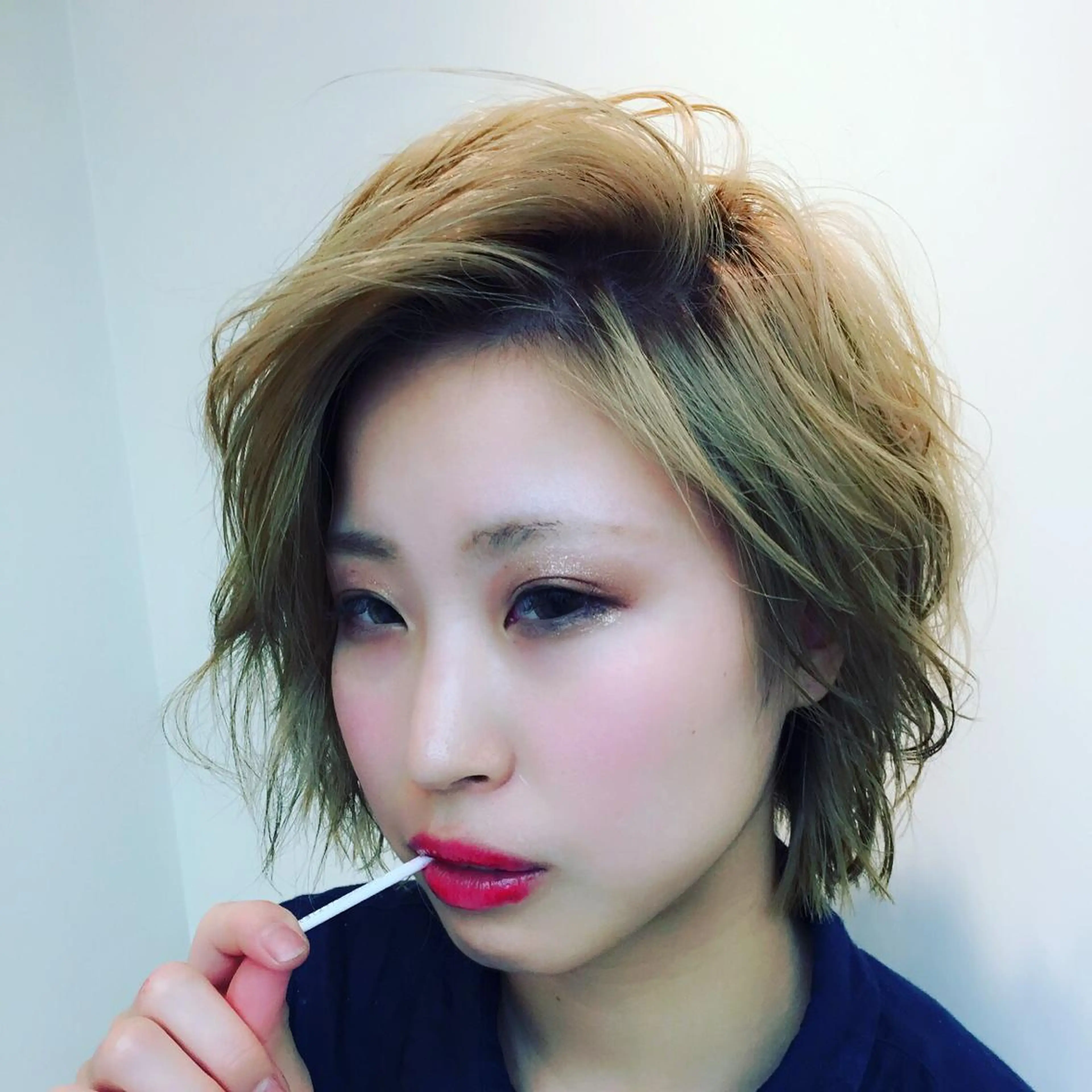 ショート カラー かきあげバング ショートヘア sato yoのヘアスタイル