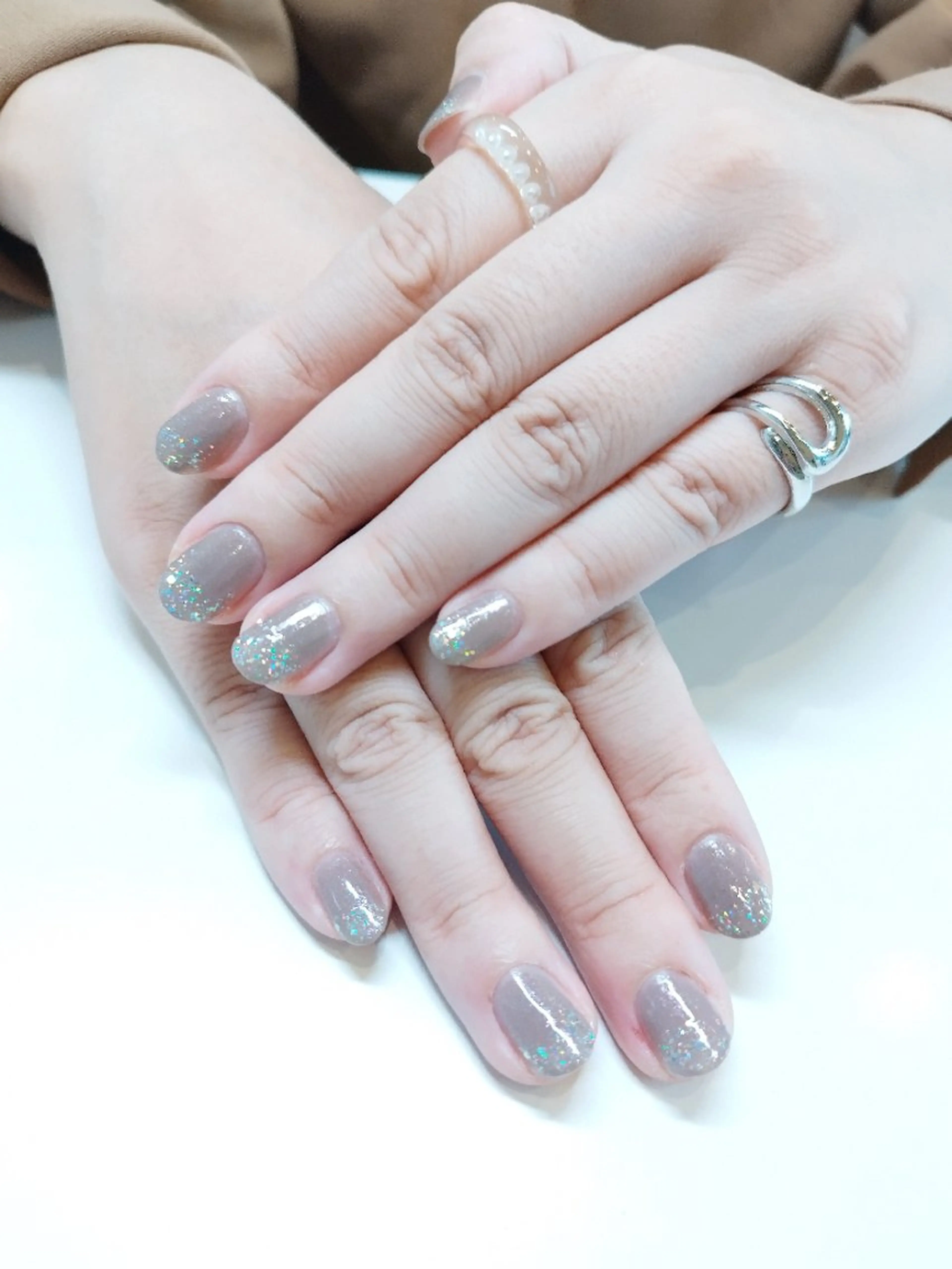 ネイル ラメ(グリッター) シルバー YOCO ネイルのネイルデザイン