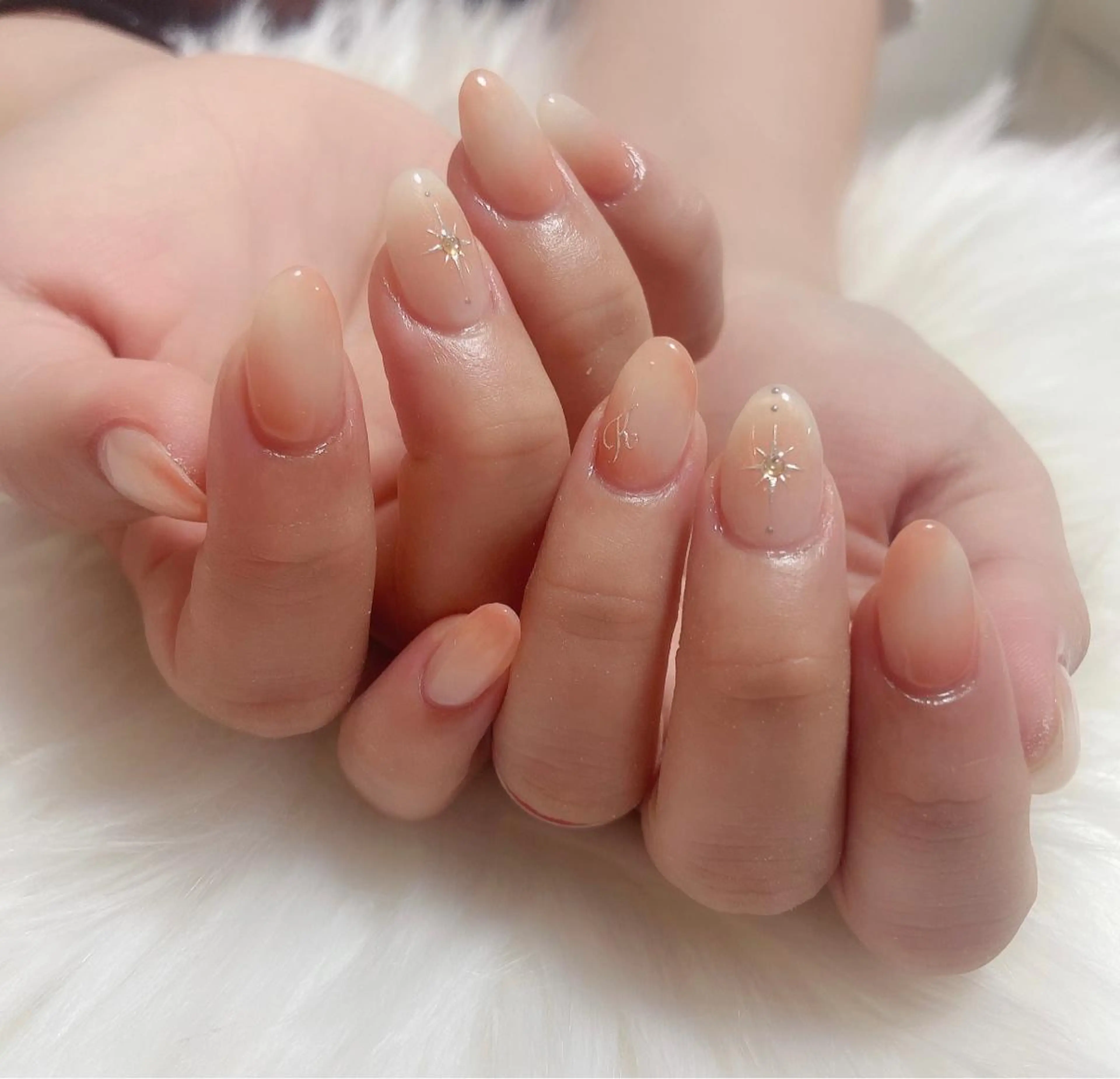 ネイル ハンドネイル ＆ME アンドミーのネイルデザイン