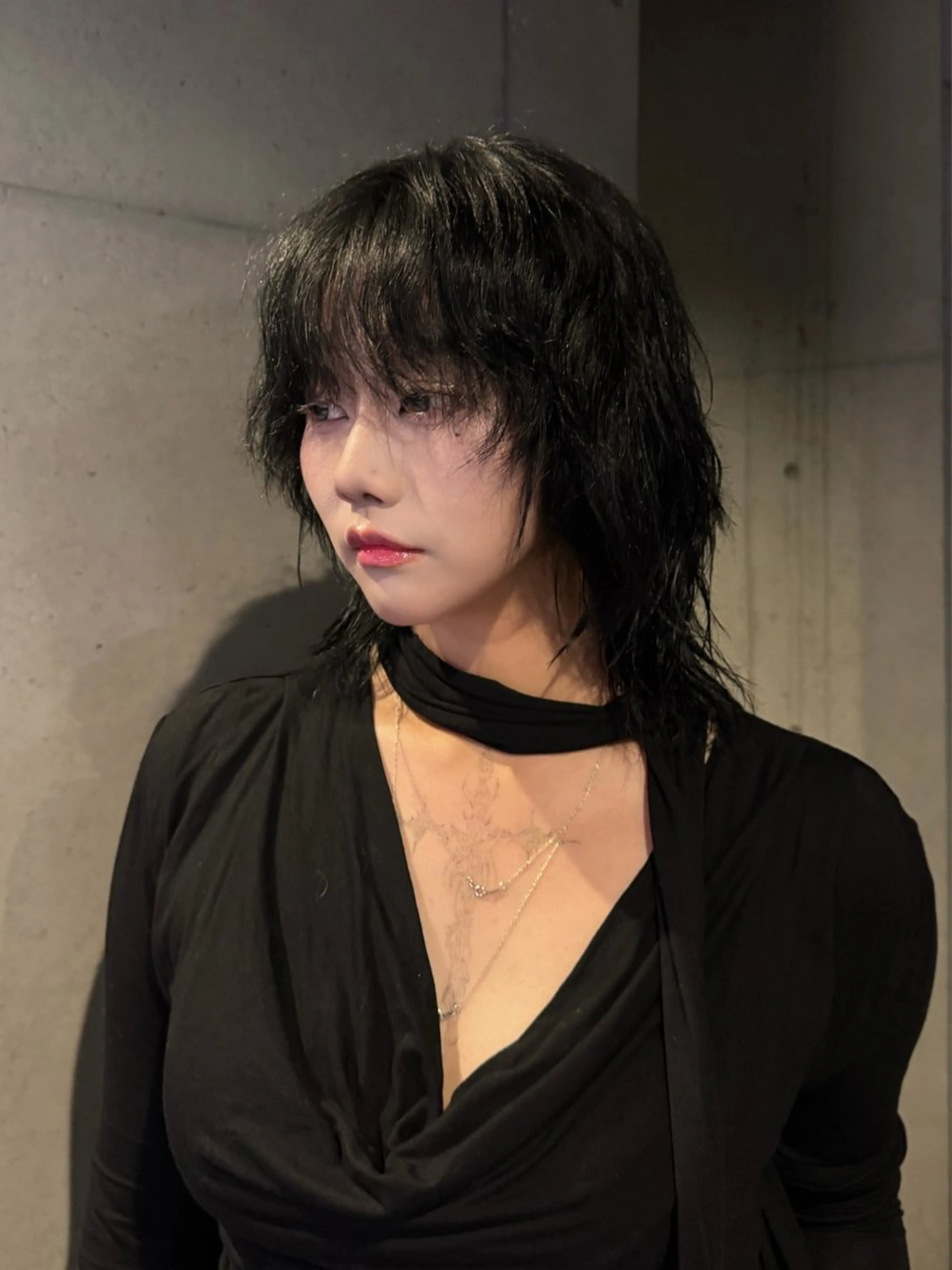 ミディアム カラー だいち/ハイトーン/ デザインカラーのヘアスタイル