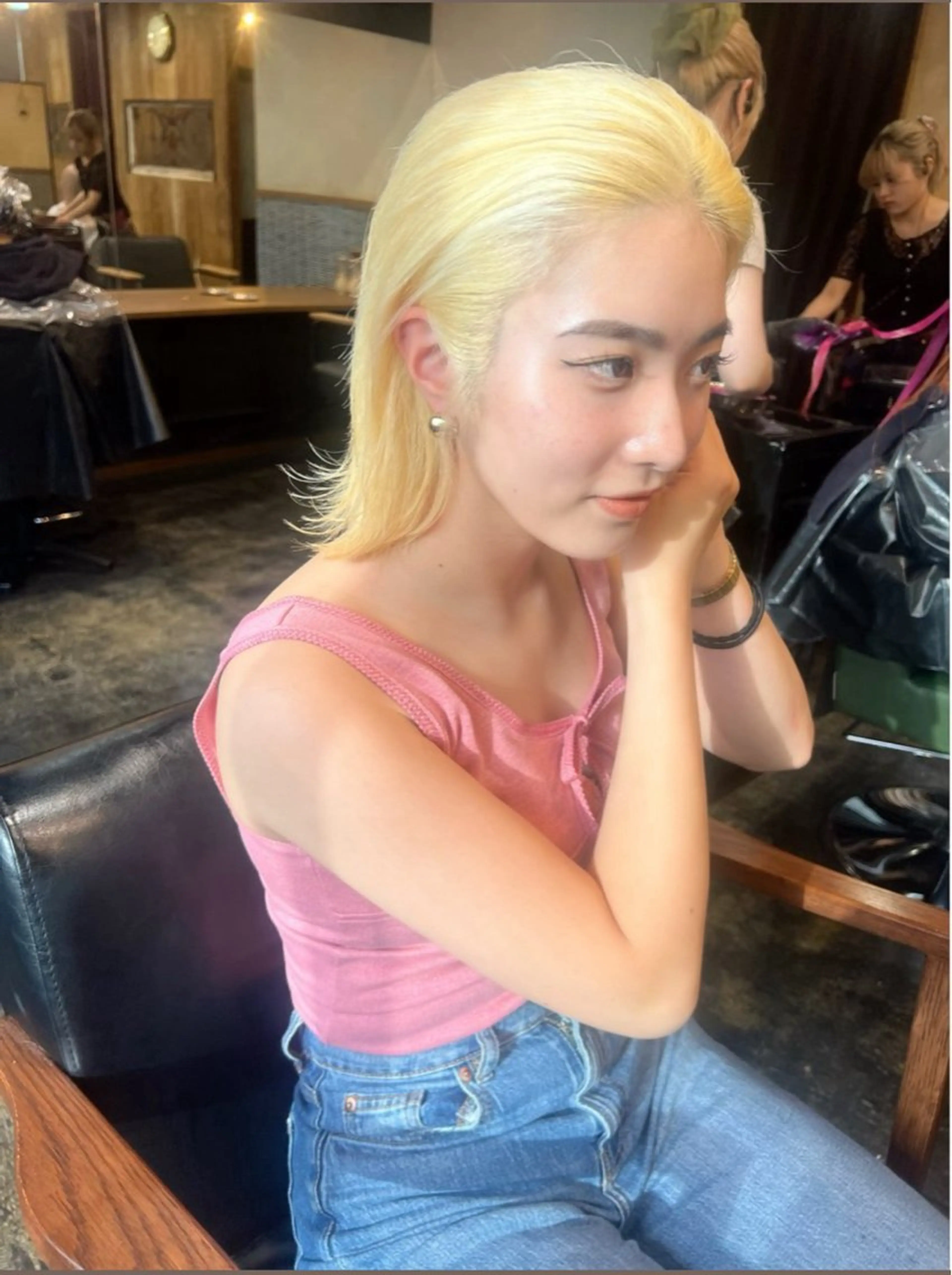 ミディアム カット ヘアカラー トリートメント L STUDIO所属・ハイトーン/ブリーチ 🧁soraのヘアスタイル