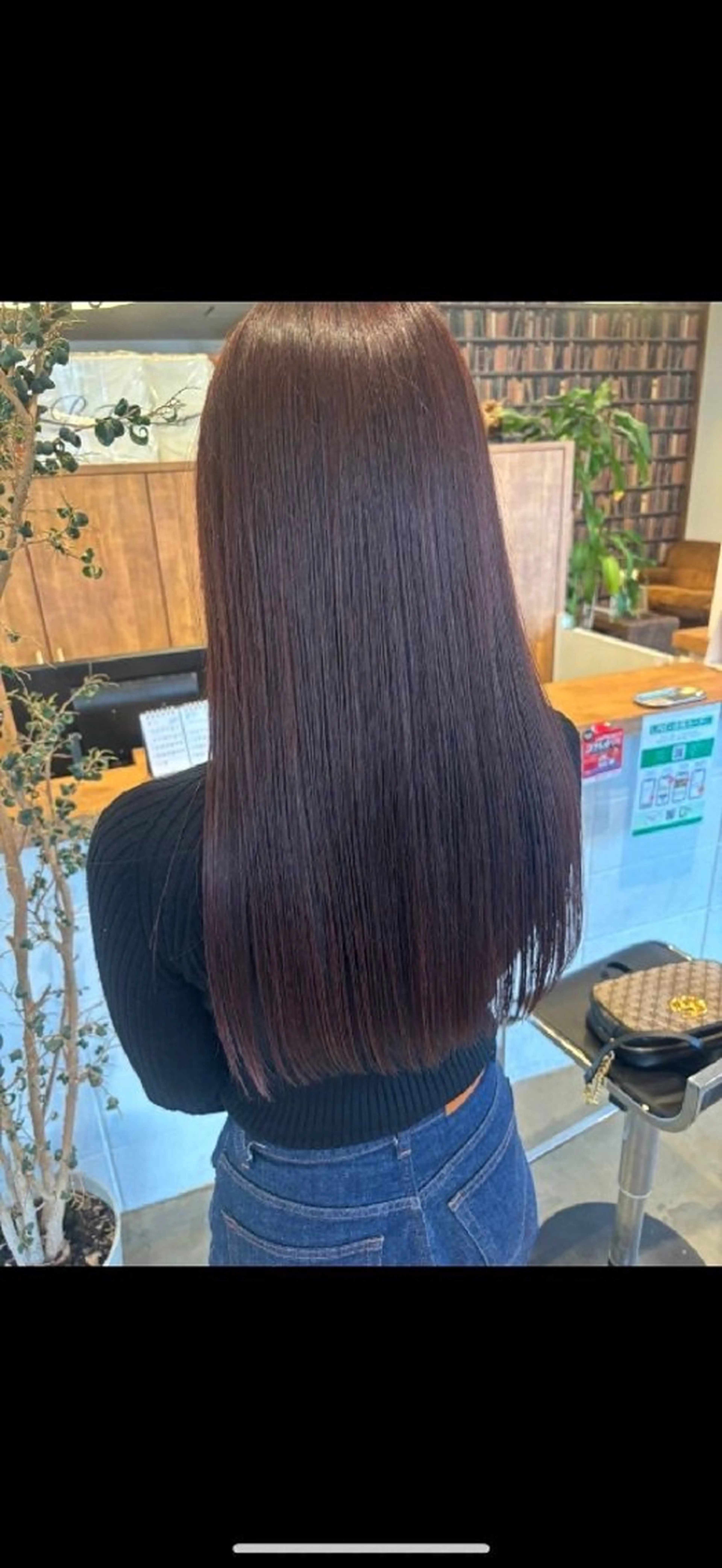 ロング 一谷 樹のヘアスタイル