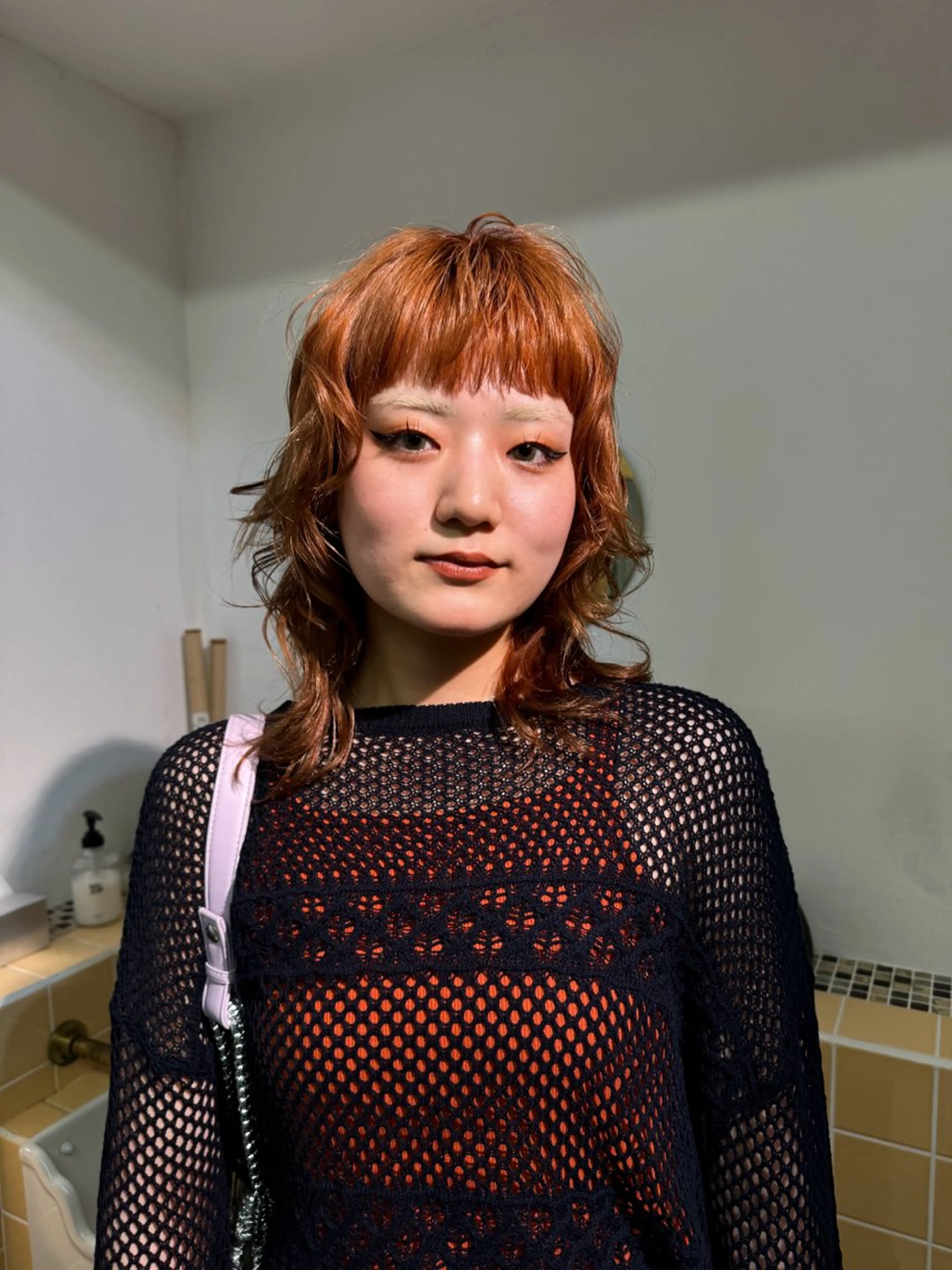 ミディアム カラー パーマ ブリーチ オレンジ カット ヘアカラー Seeknext // Rukaのヘアスタイル