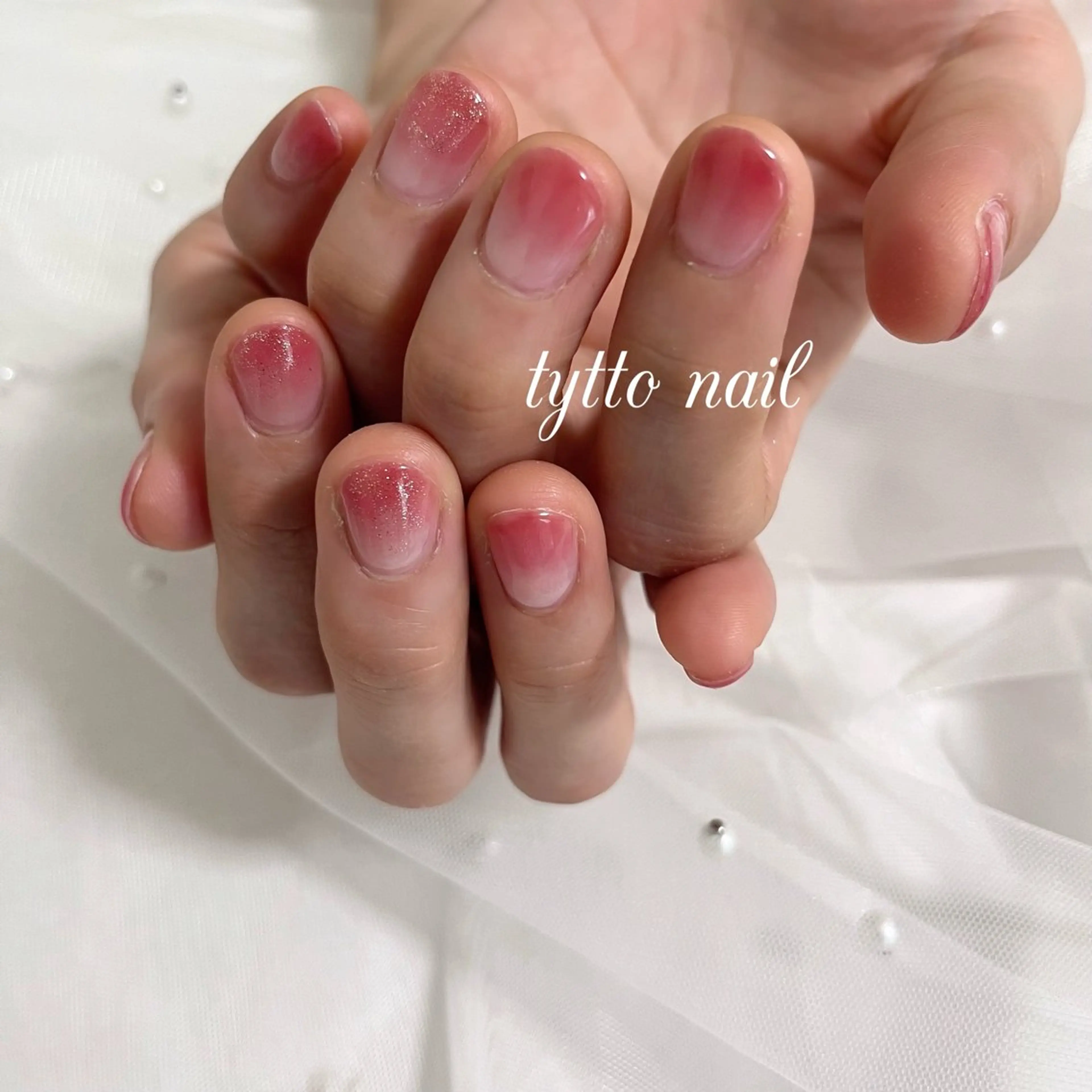 ネイル グラデーション キラキラネイル ラメ(グリッター) オフィスネイル ピンク tytto nail ❤︎‪‪eri‪‪のネイルデザイン