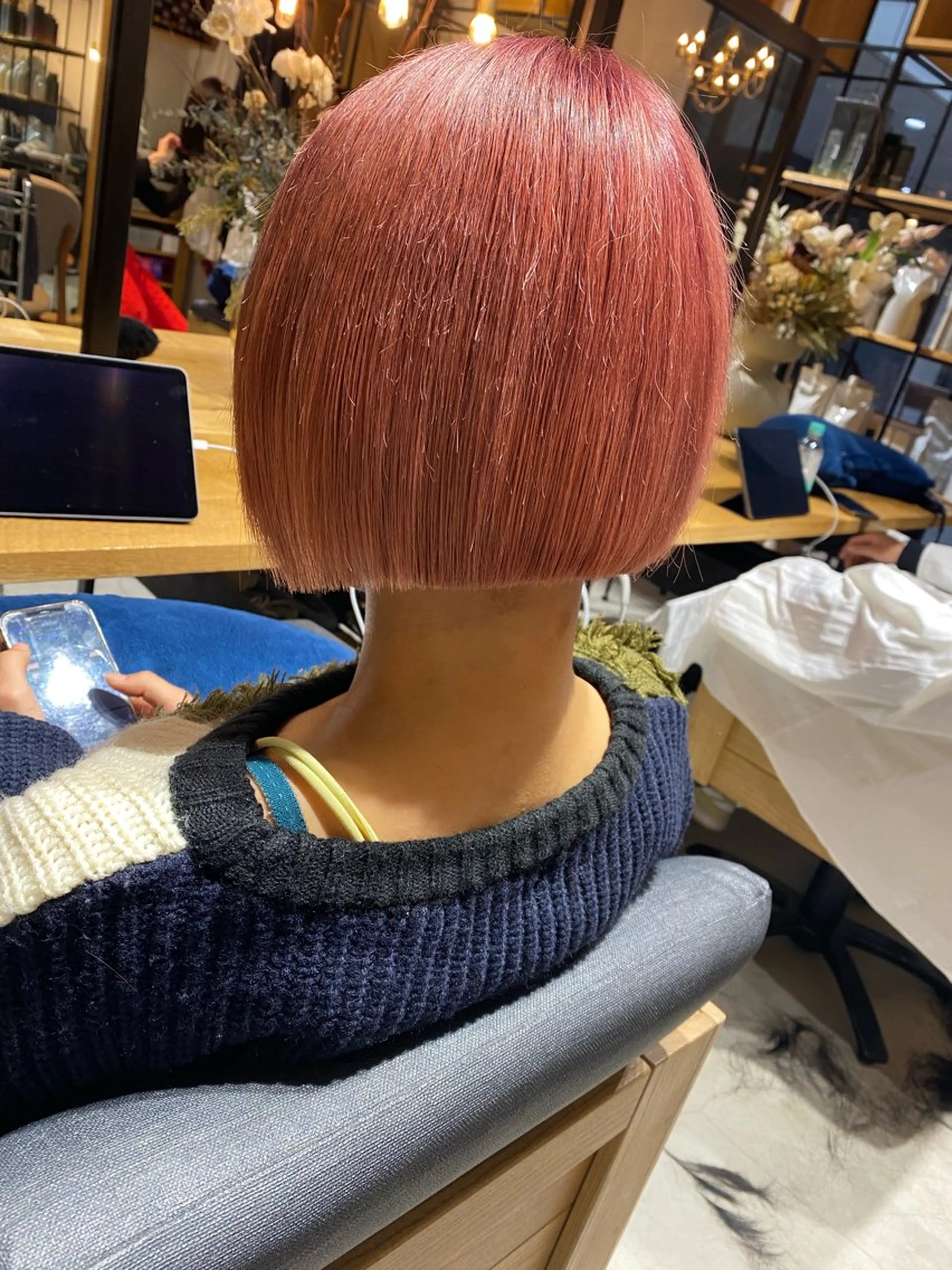 レディースカット+ブリーチリタッチ+カラー+トリートメント (ロング料金あり)の写真