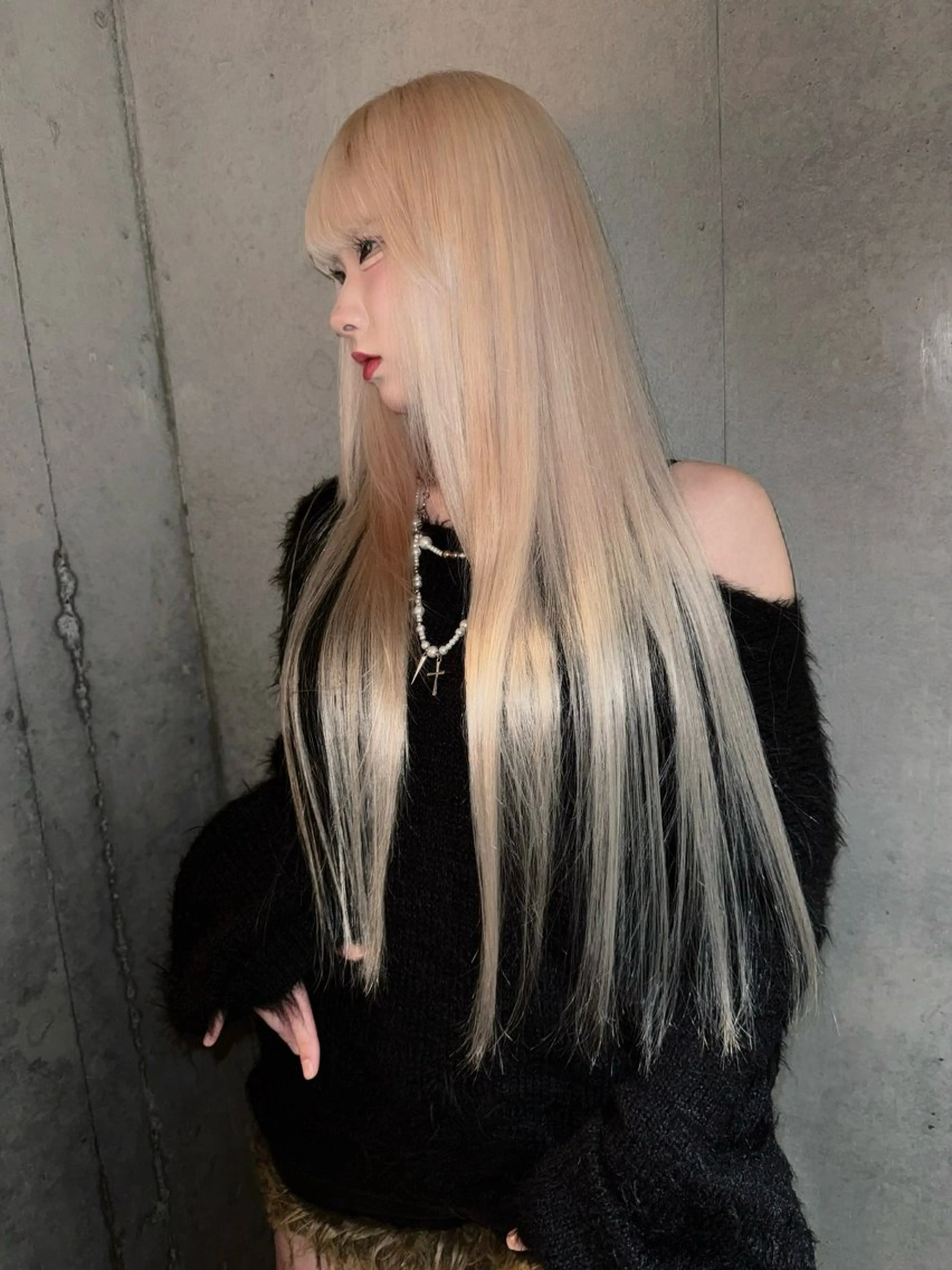 ロング カラー ブロンド ロング トリートメント nehus. RYUGAのヘアスタイル