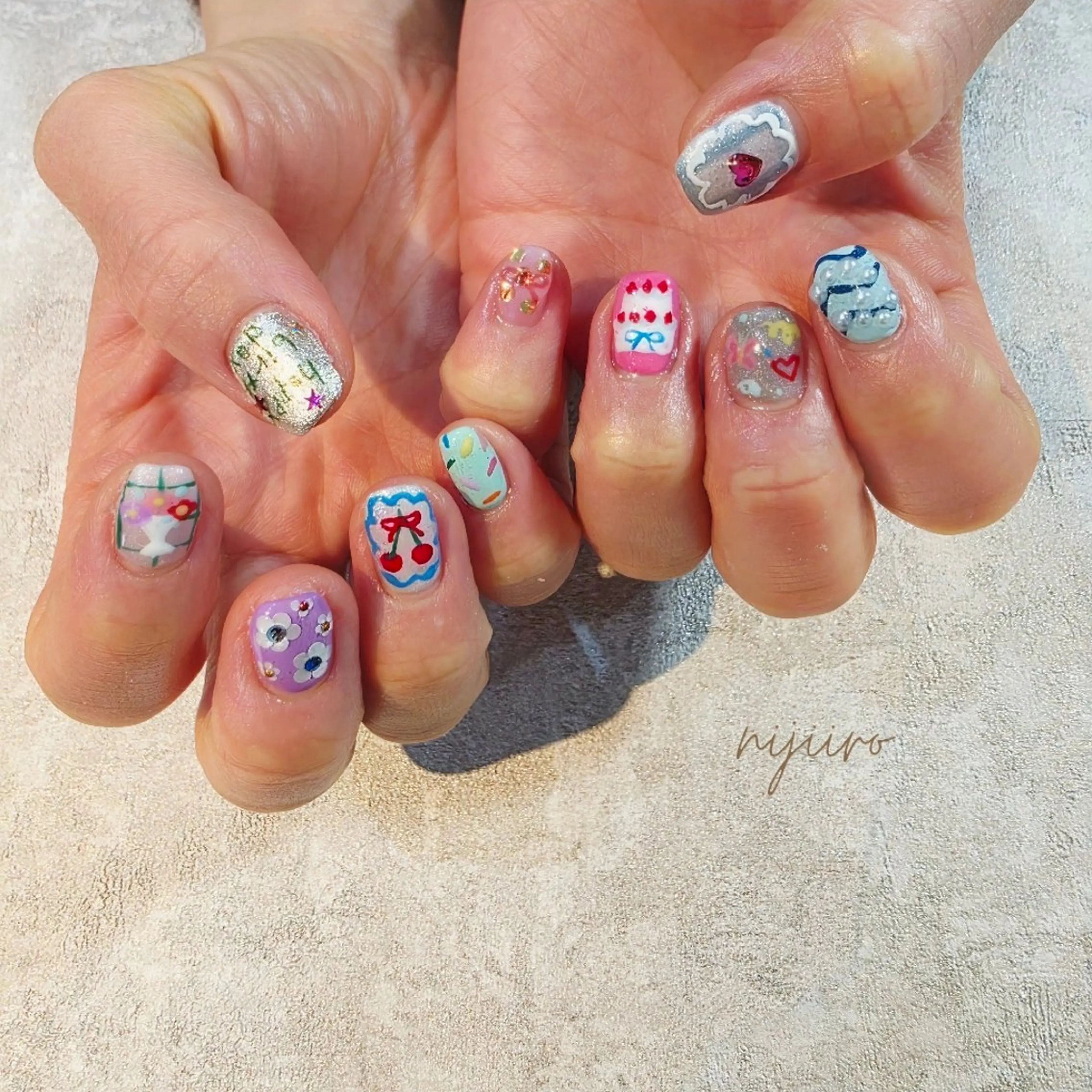 ネイル ハンドネイル nailatelier nijiiro.所属・nijiiro🌈 サトウのネイルデザイン