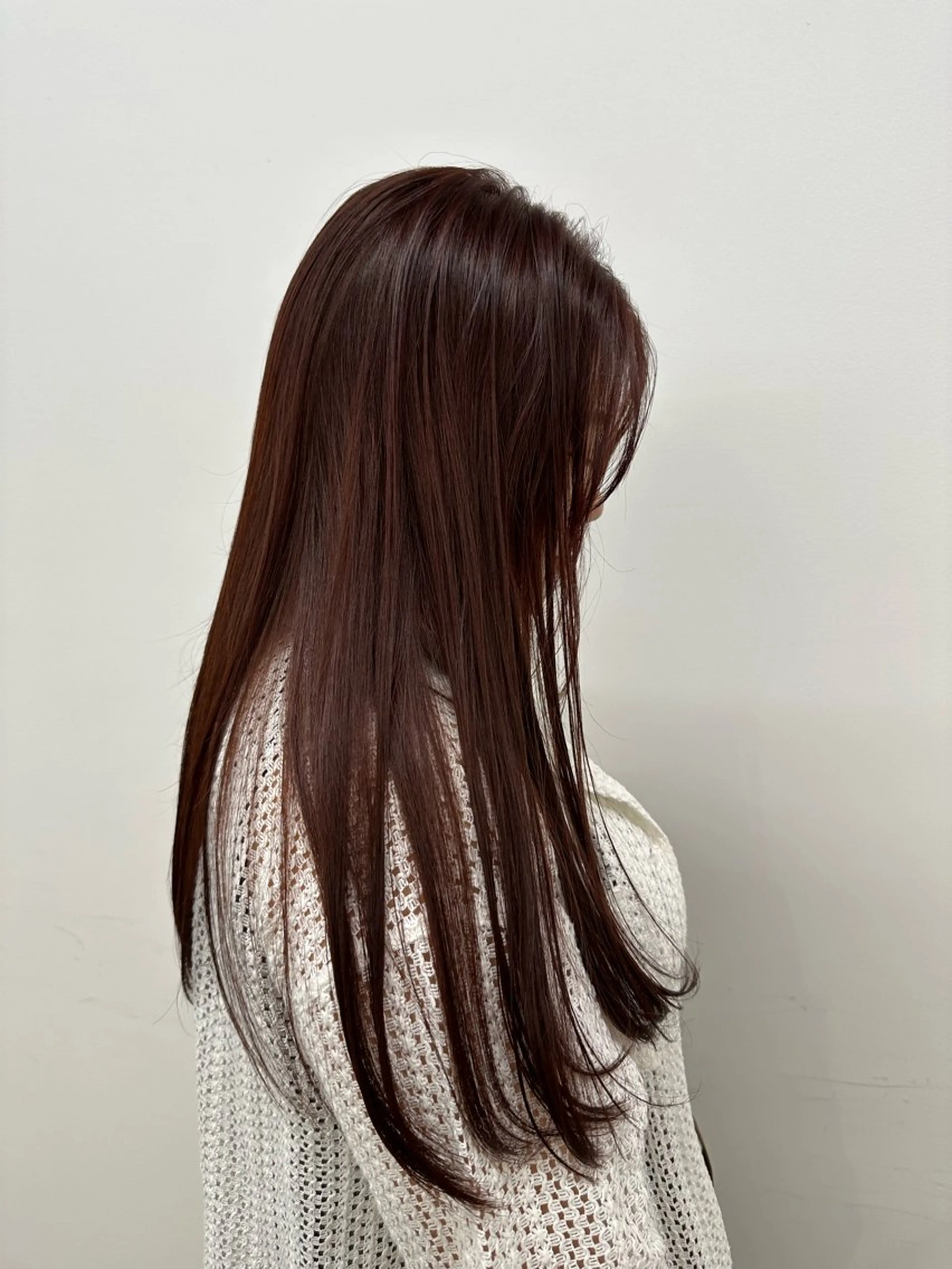 ロング カラー ピンクカラー レッドカラー SALOWIN広島所属・ブリーチカラー/ ベージュ/SARAのヘアスタイル