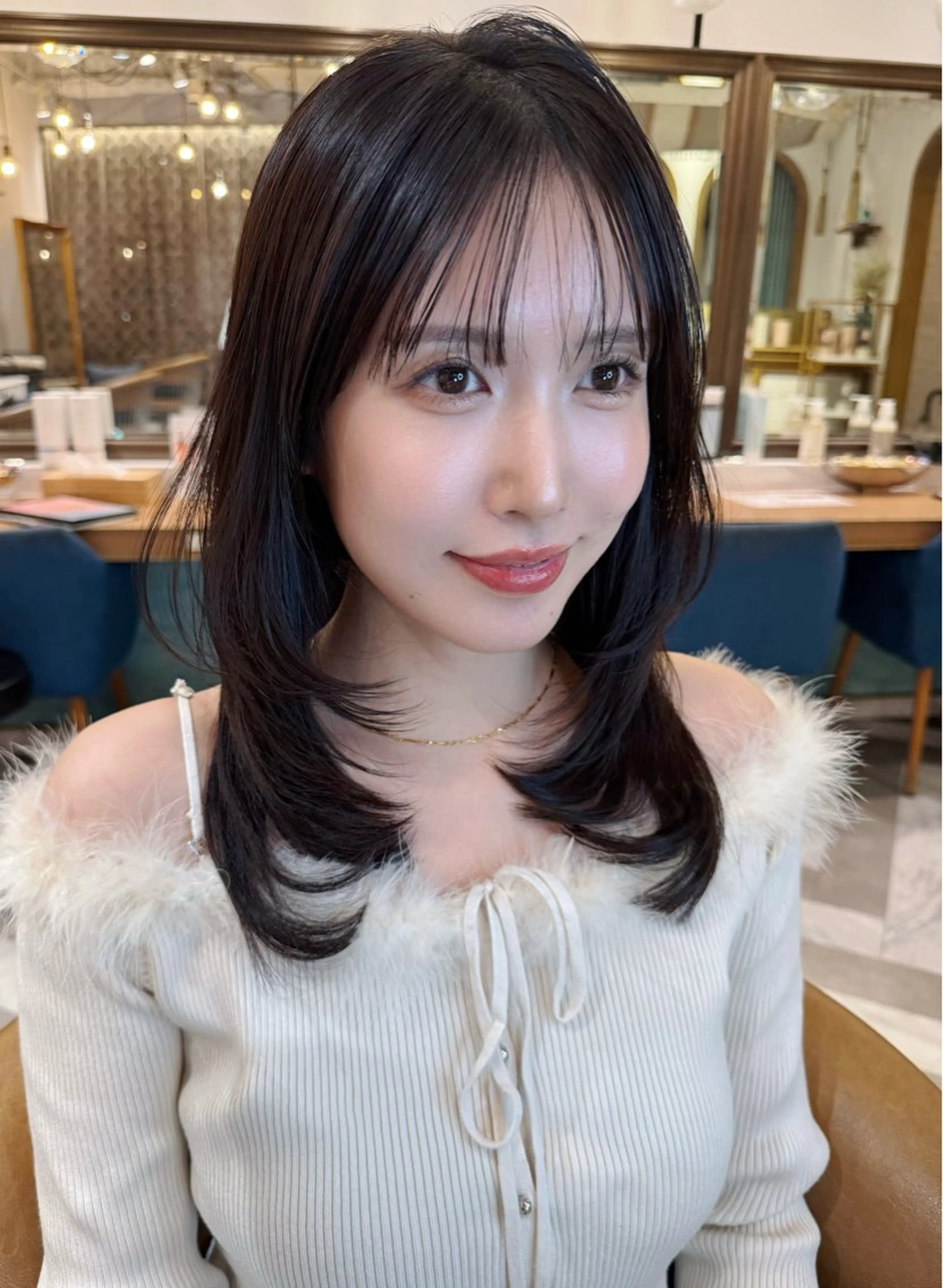 ミディアム カラー カット ヘアカラー トリートメント レイヤーカット /透明感カラー西田のヘアスタイル