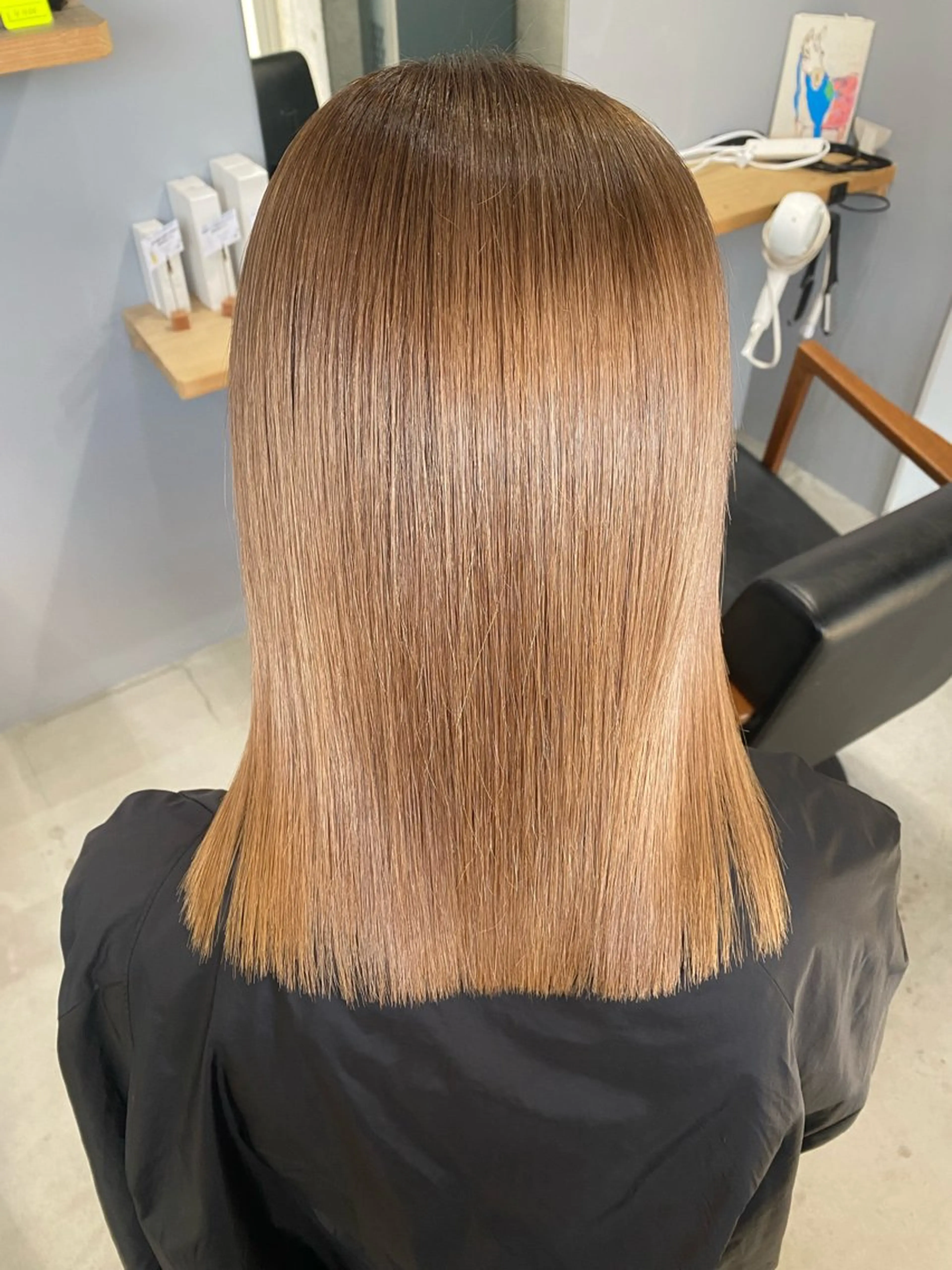 ミディアム 佐藤 綾香のヘアスタイル