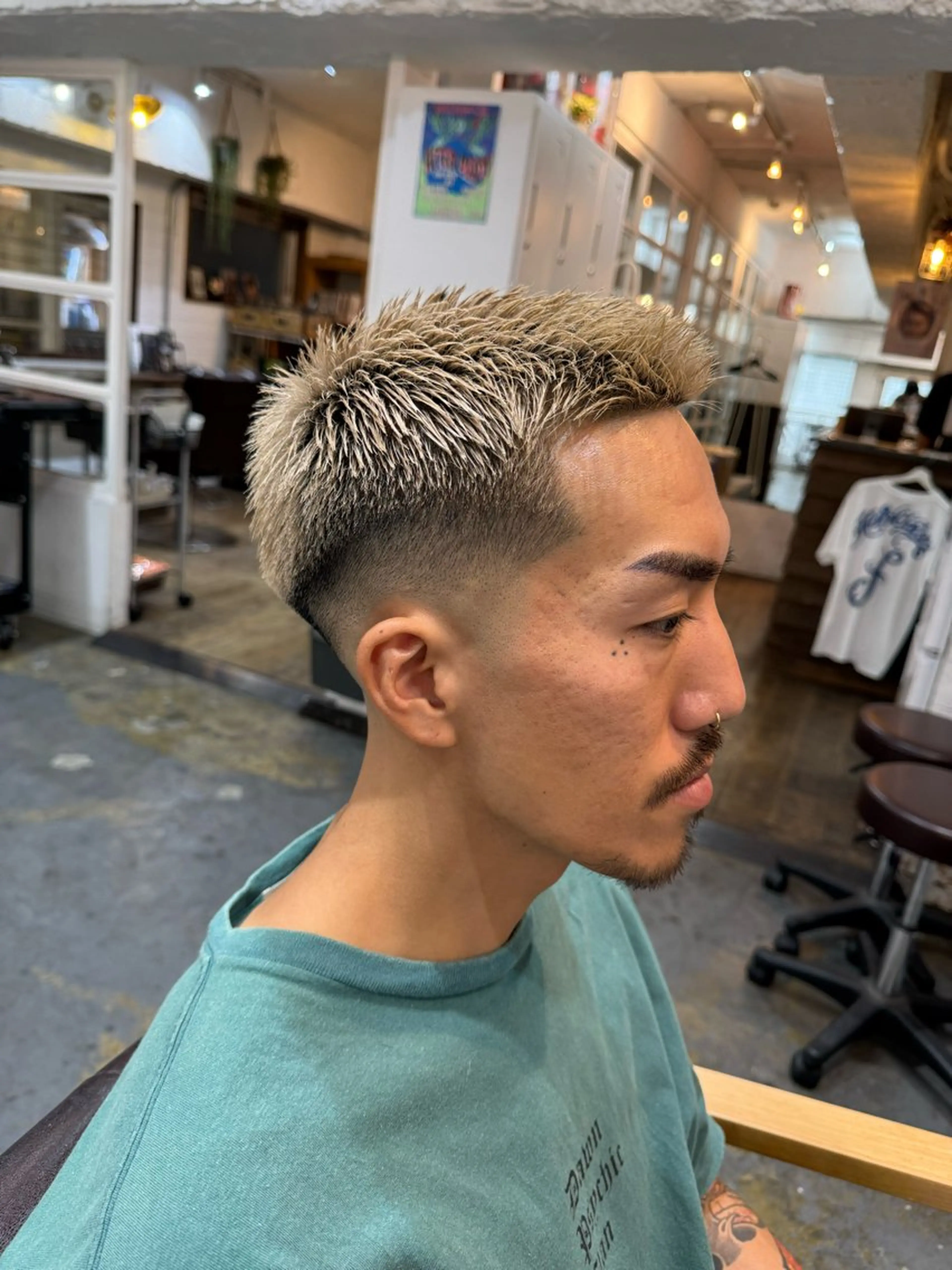 ショート メンズ センターパート ダウンパーマ フェードカット メンズハイライト メンズパーマ カット トリートメント 💈メンズ特化💈 TASUKUのヘアスタイル