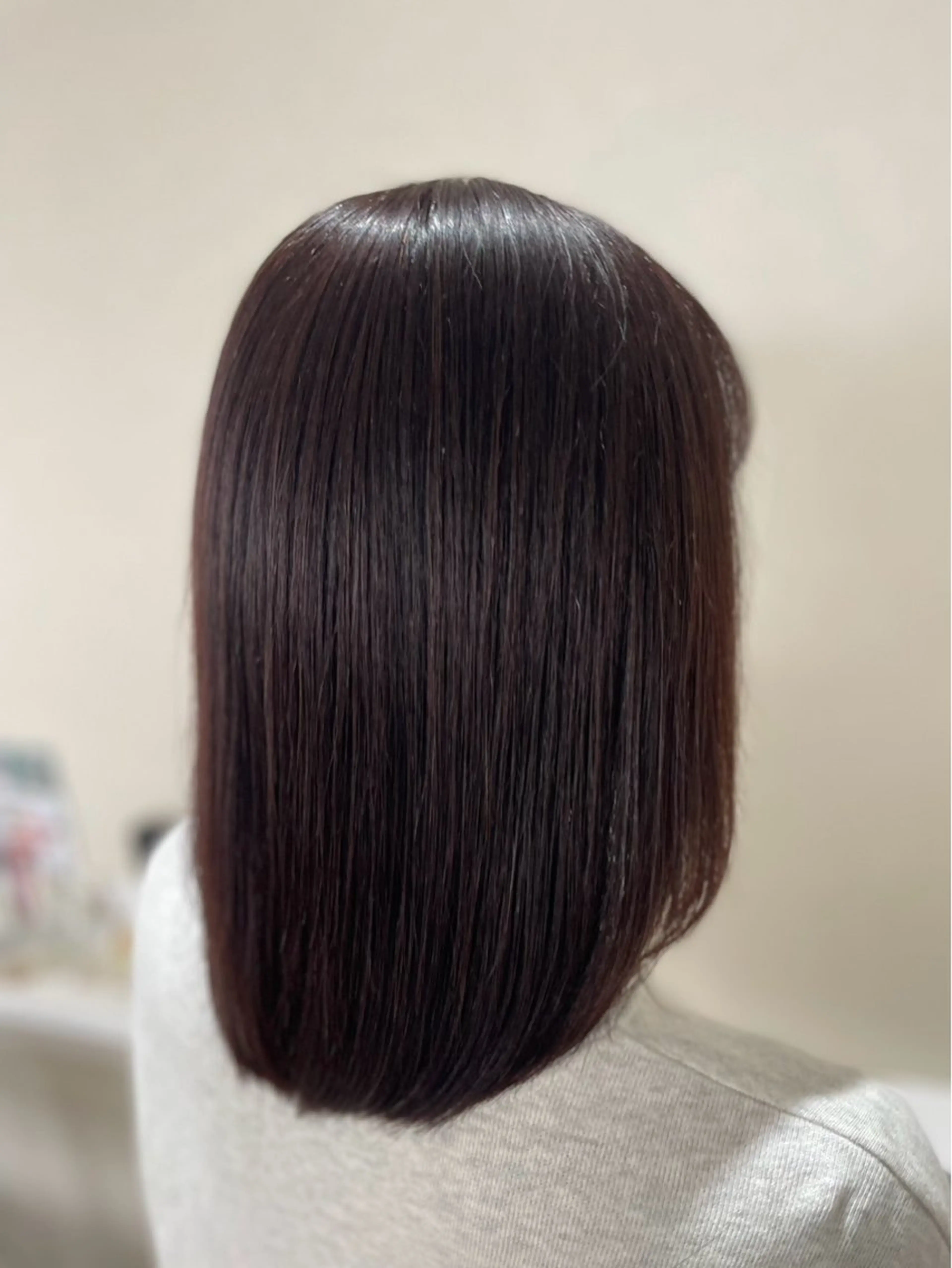 ミディアム カット ヘアカラー トリートメント Re room.所属・Re room. 女性スタイリストのヘアスタイル