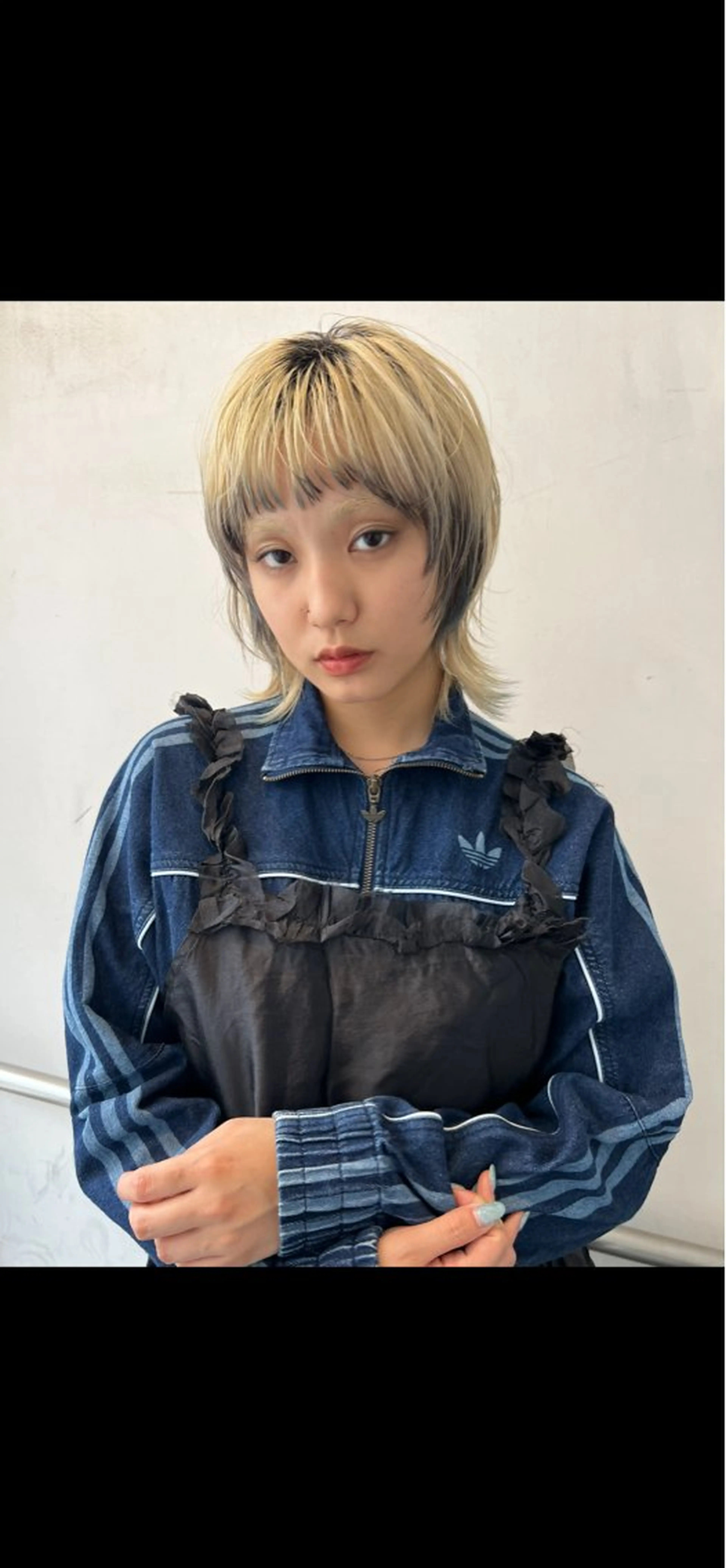 ミディアム レイヤーカット ウルフカット カット ヘアカラー トリートメント 東のりか/ハイトーン ブリーチカラー/ボブのヘアスタイル