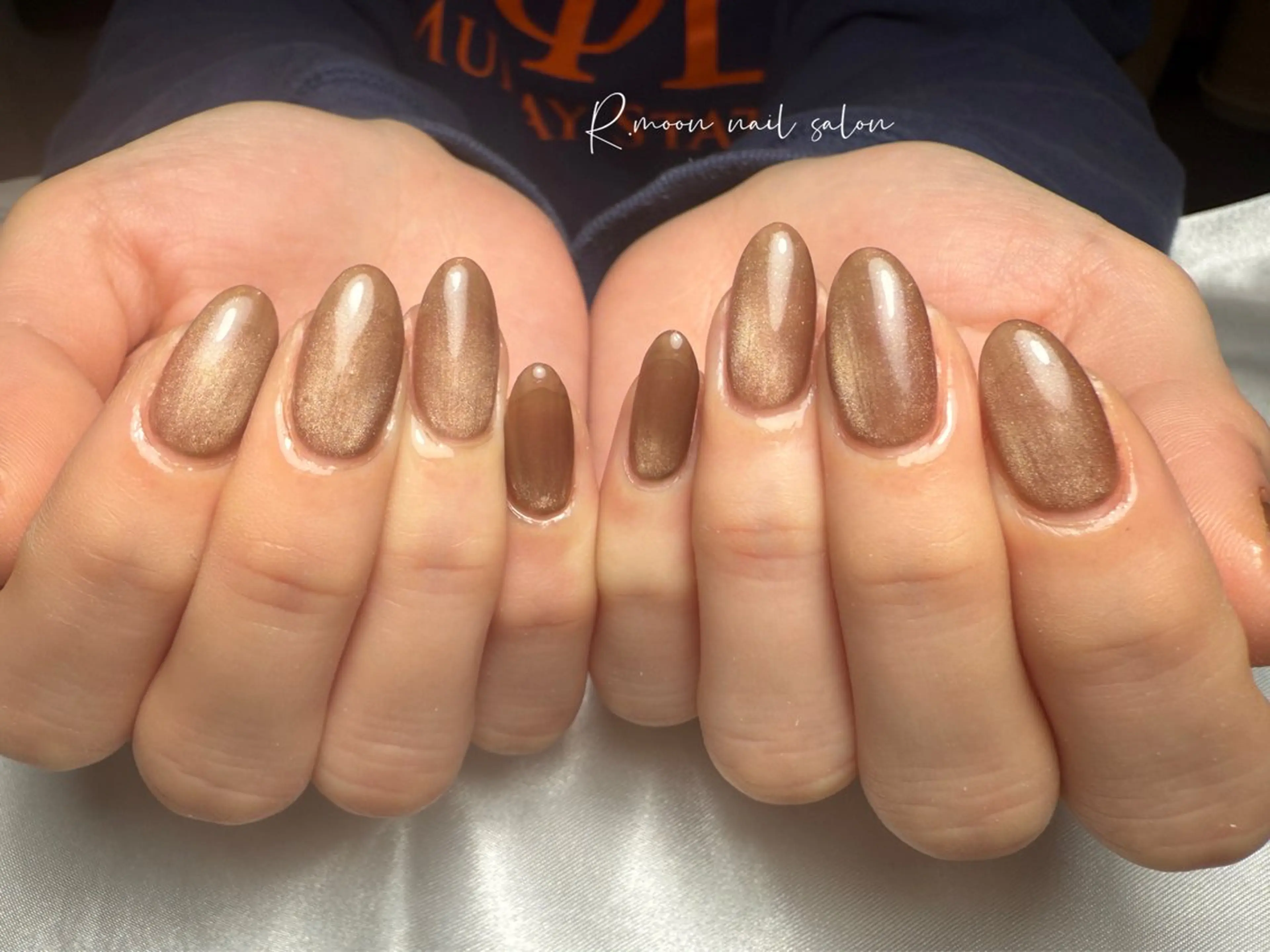 ネイル マグネットネイル R.moon nail salonのネイルデザイン