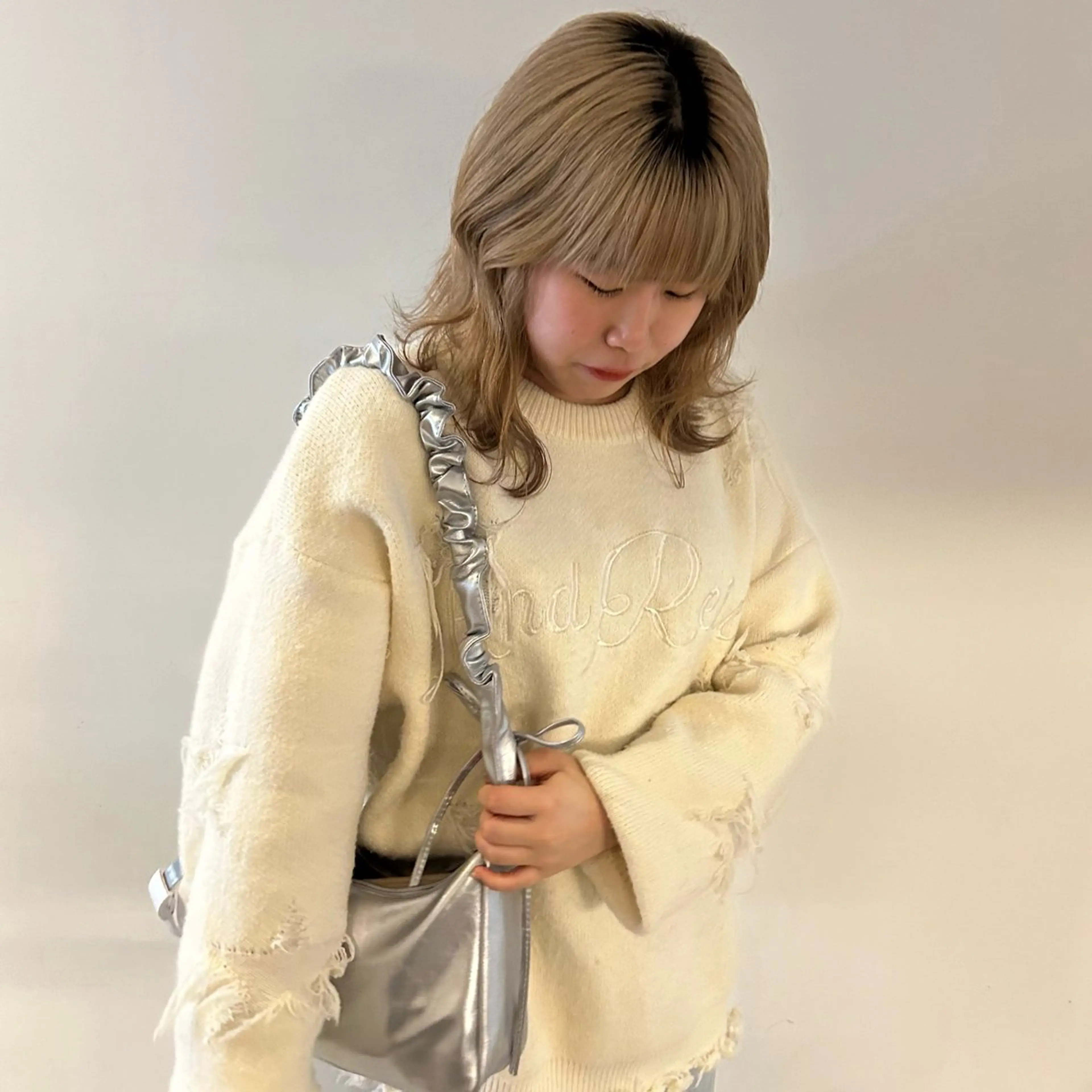 ミディアム ボブ 韓国風ヘア レイヤーカット nonoka オリーブ/グレージュのヘアスタイル