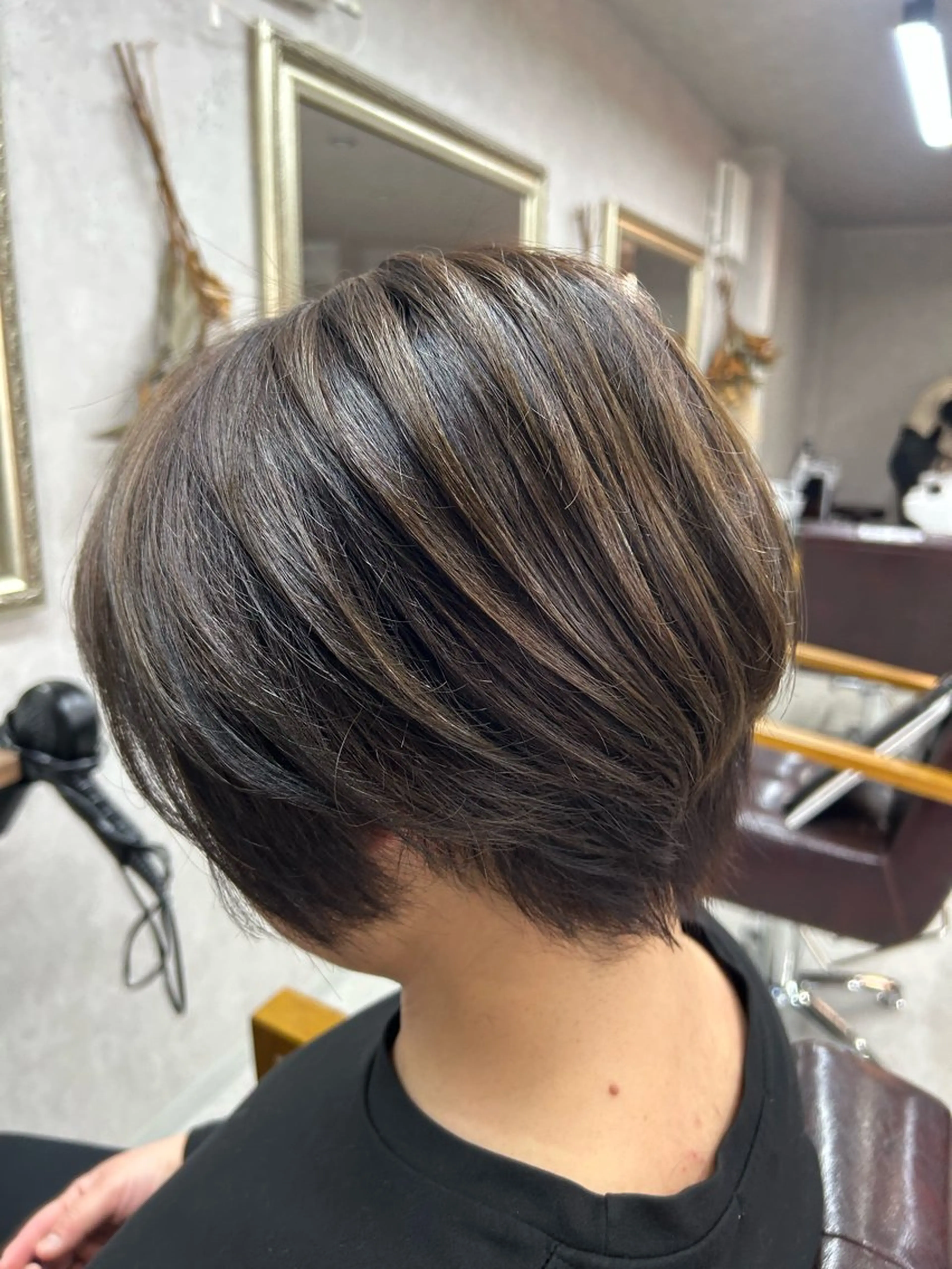 ショート カラー Lien 深井店のヘアスタイル