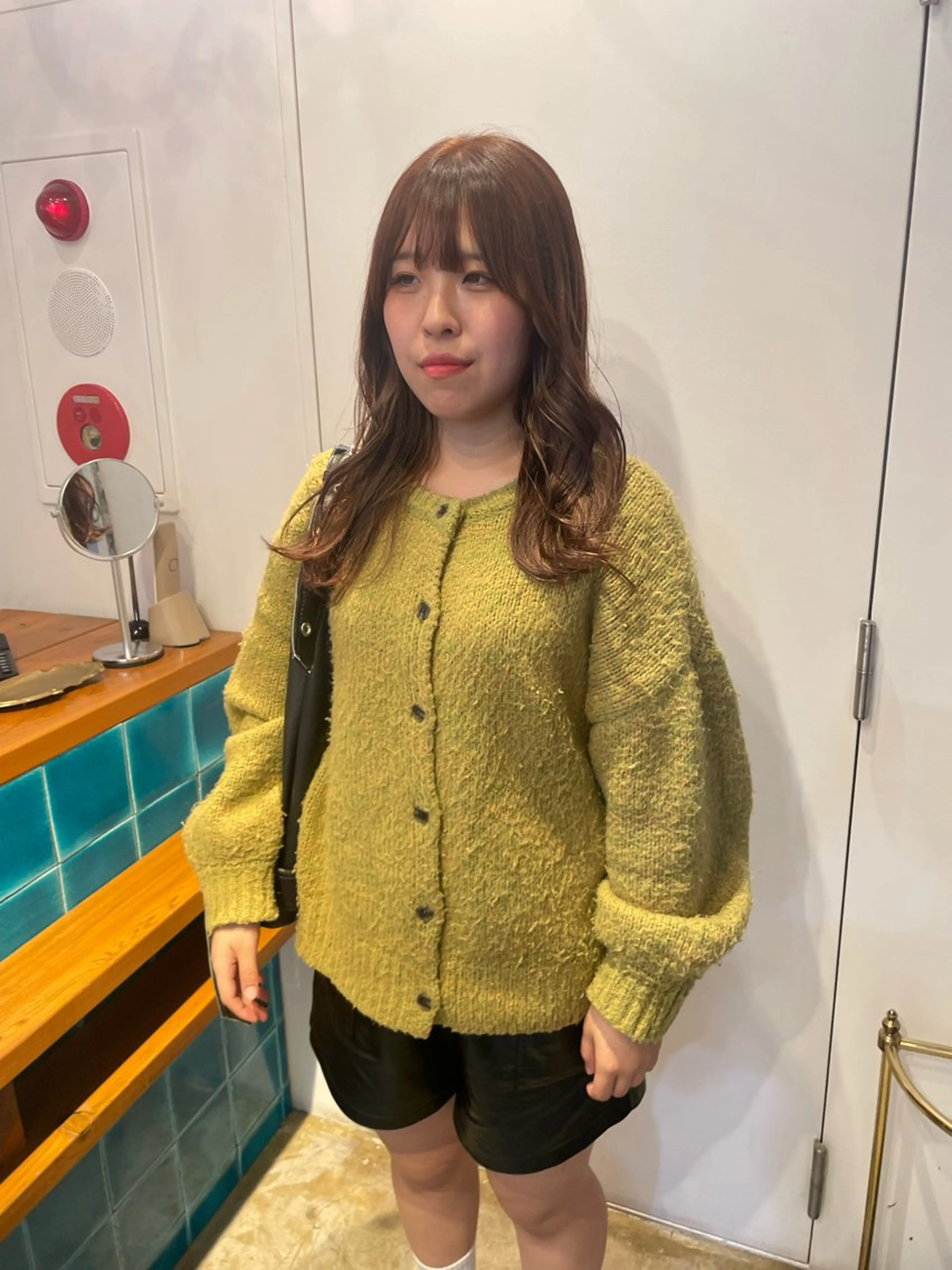 ロング カラー ベージュカラー カット ヘアカラー トリートメント MIOベージュカラー 柔らかいカラーのヘアスタイル