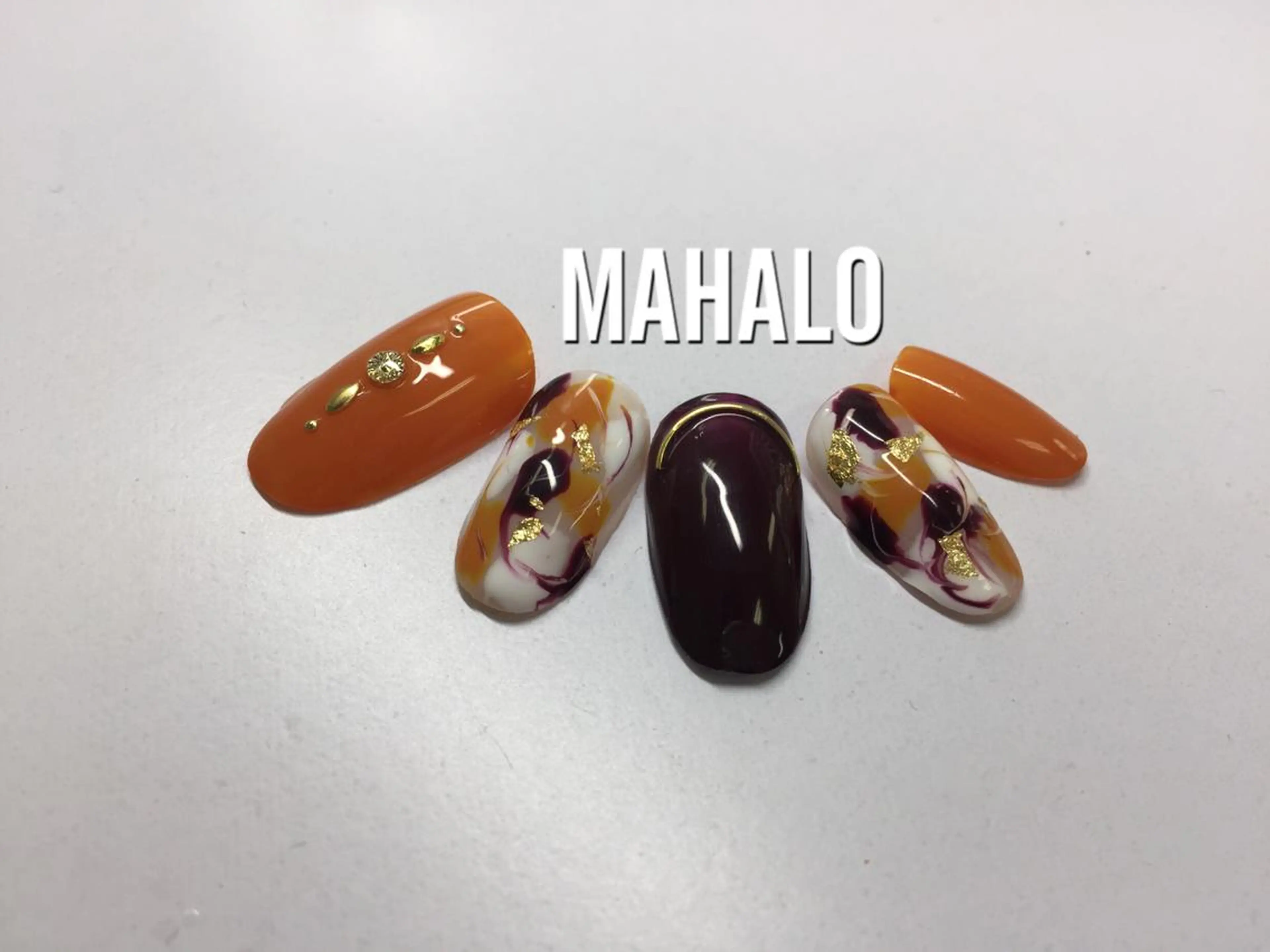 ネイル ニュアンスネイル MAHALO MiwAのネイルデザイン