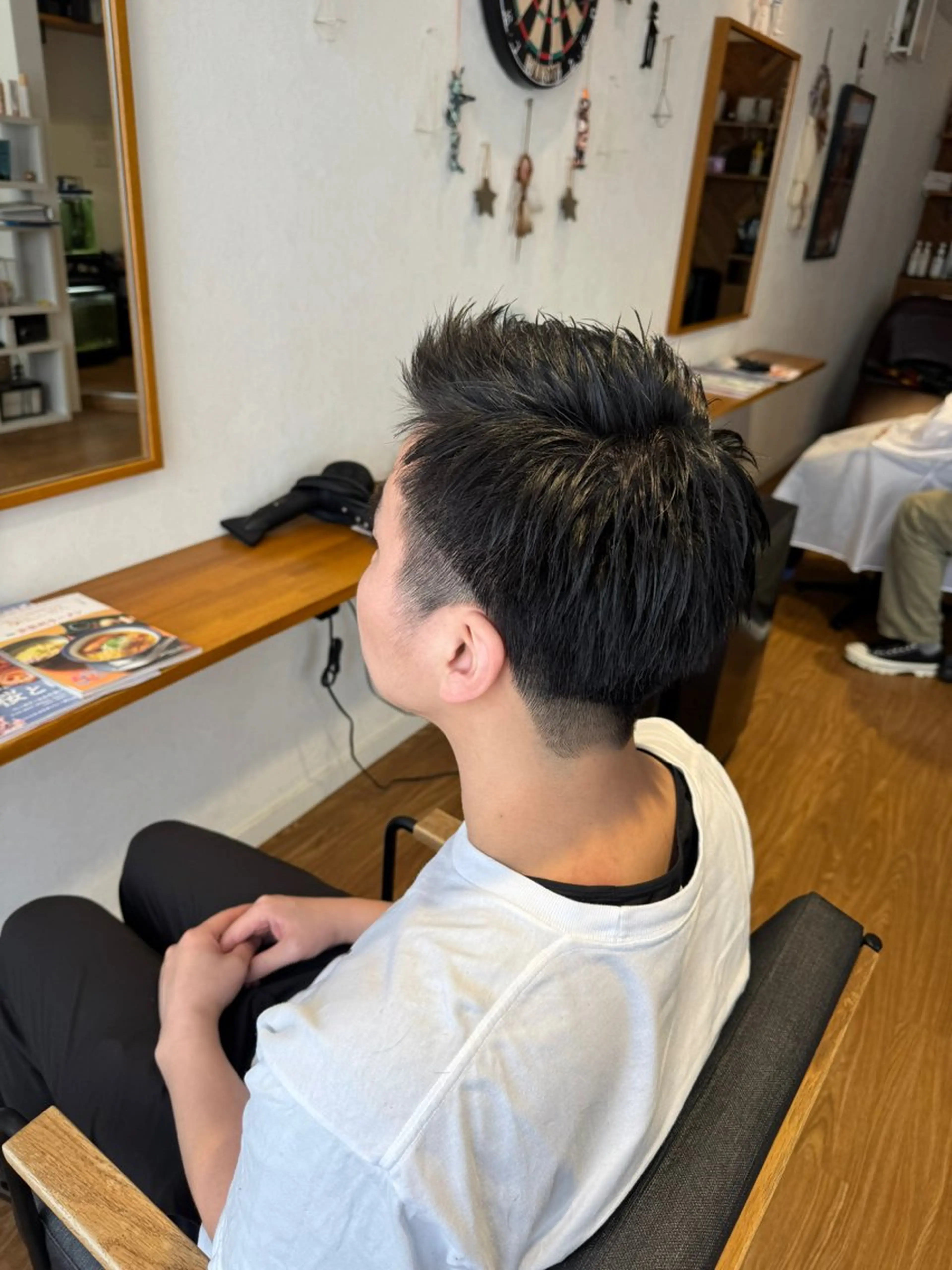 ショート メンズ アップバング モヒカン ソフトモヒカン カット ハイトーン/デザイン カラー/新潟/りなのヘアスタイル