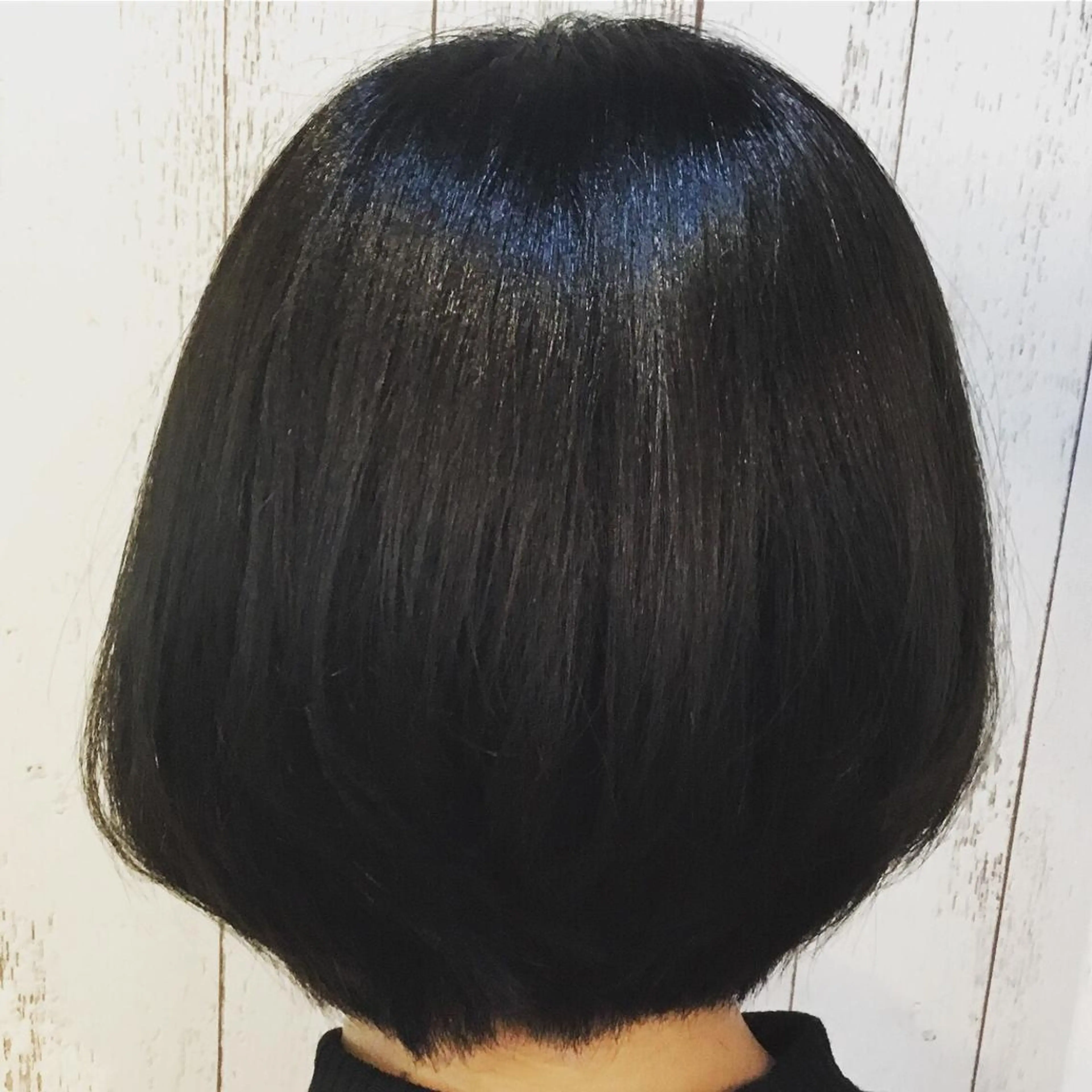 ショート カラー embrace エンブレイスのヘアスタイル